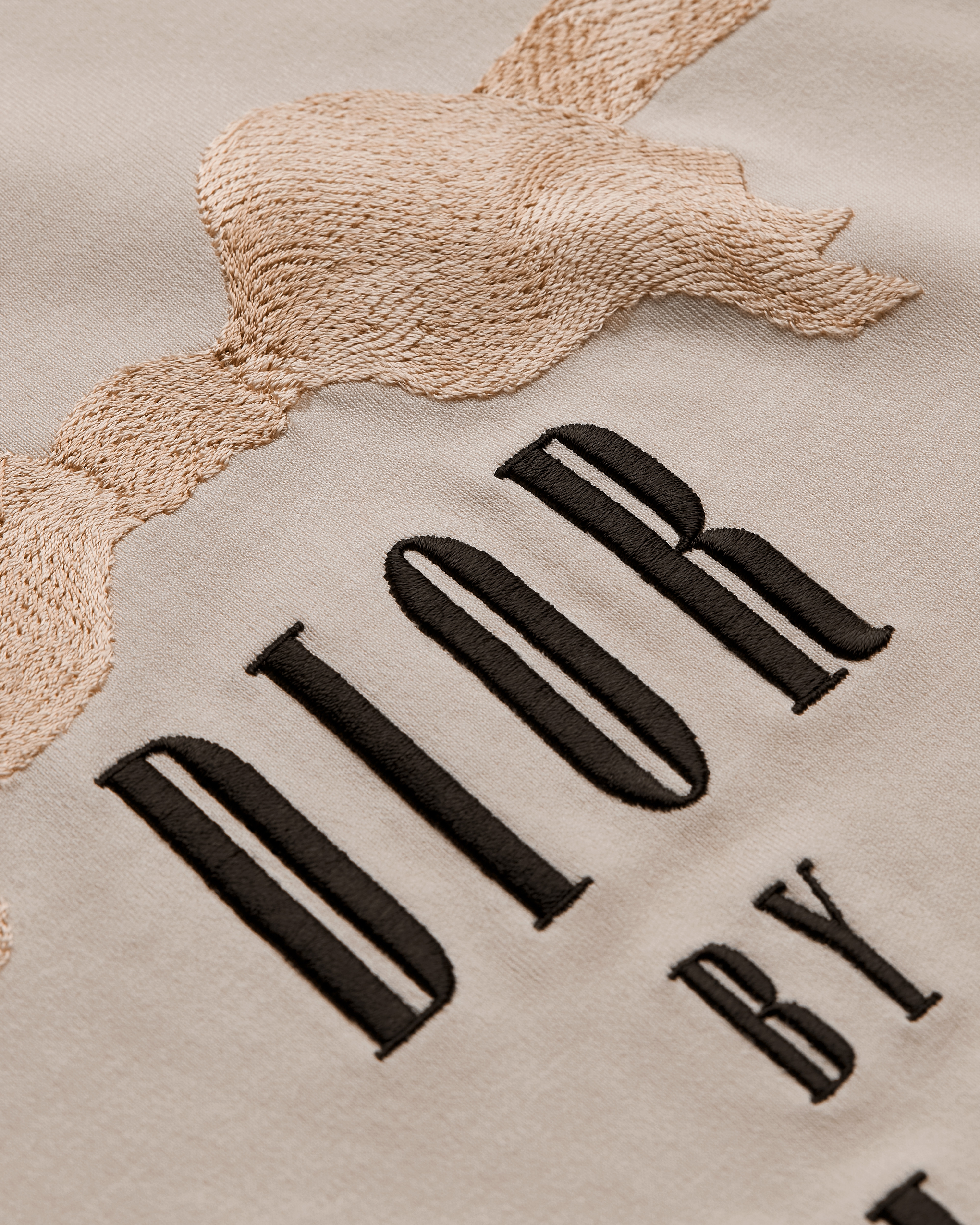 T-shirt court oversize Book Cover Jersey de coton Pistachio, rose et noir E09