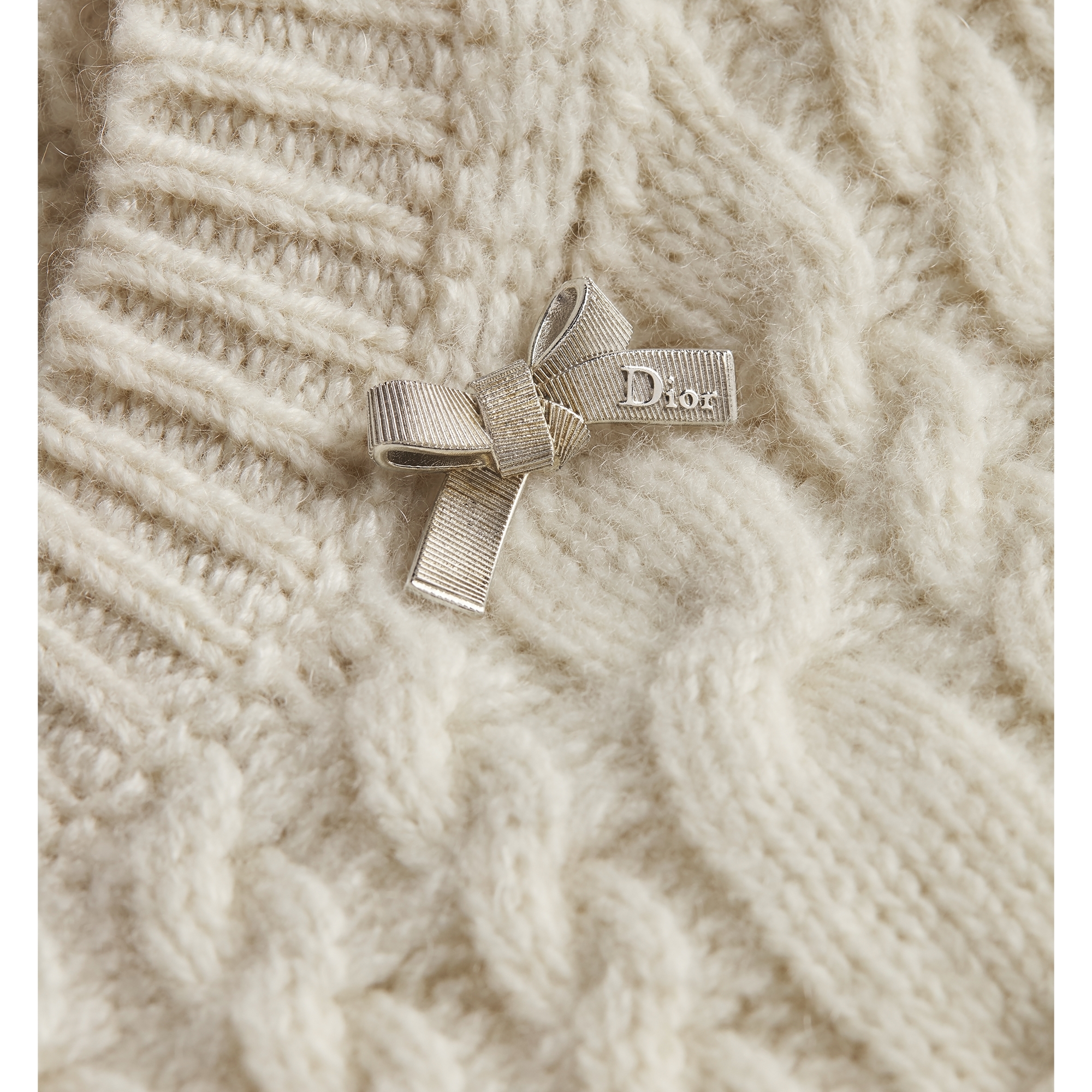 Sweater Ecru Cashmere Cable-Knit E09