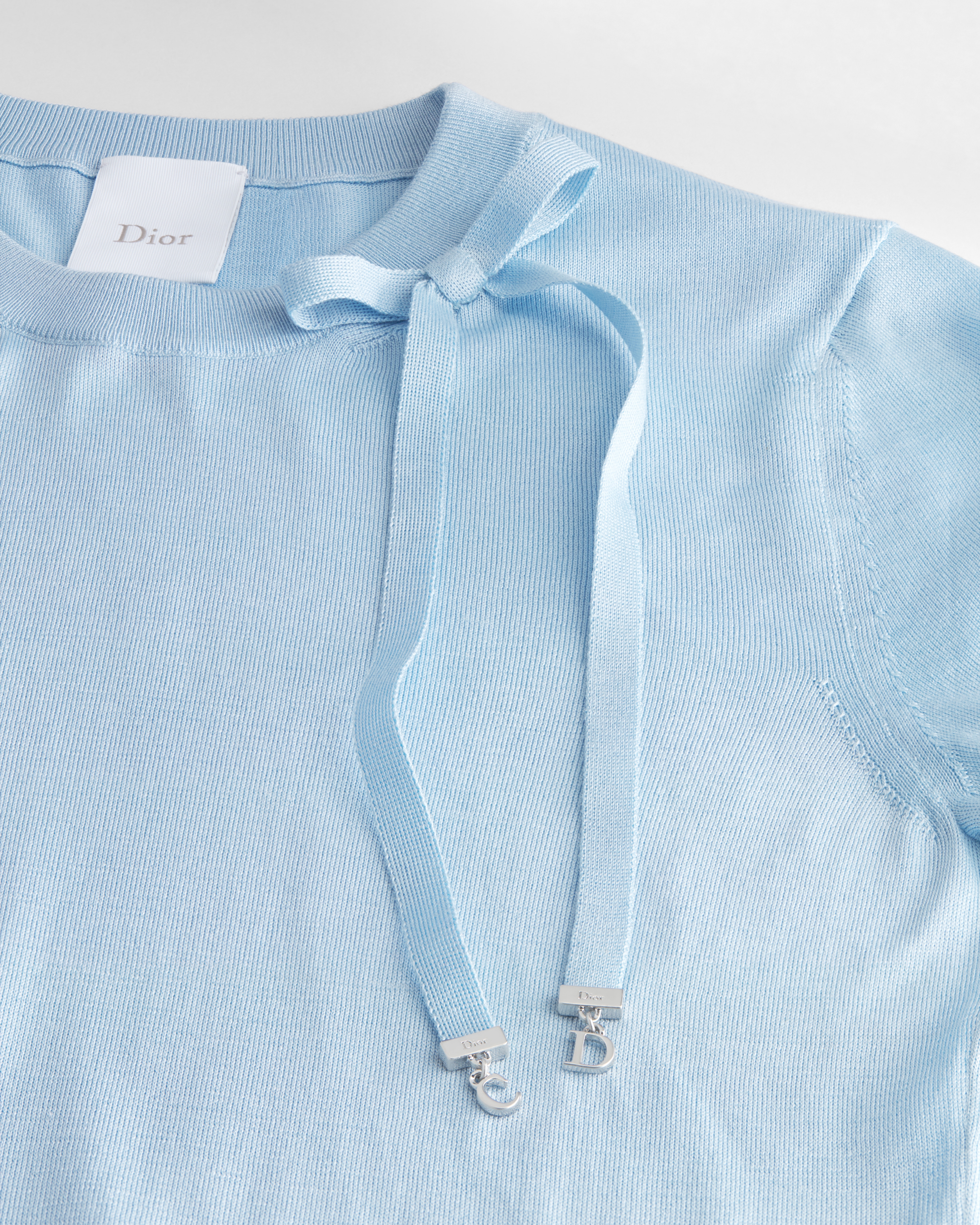 Short-Sleeved Fitted Sweater