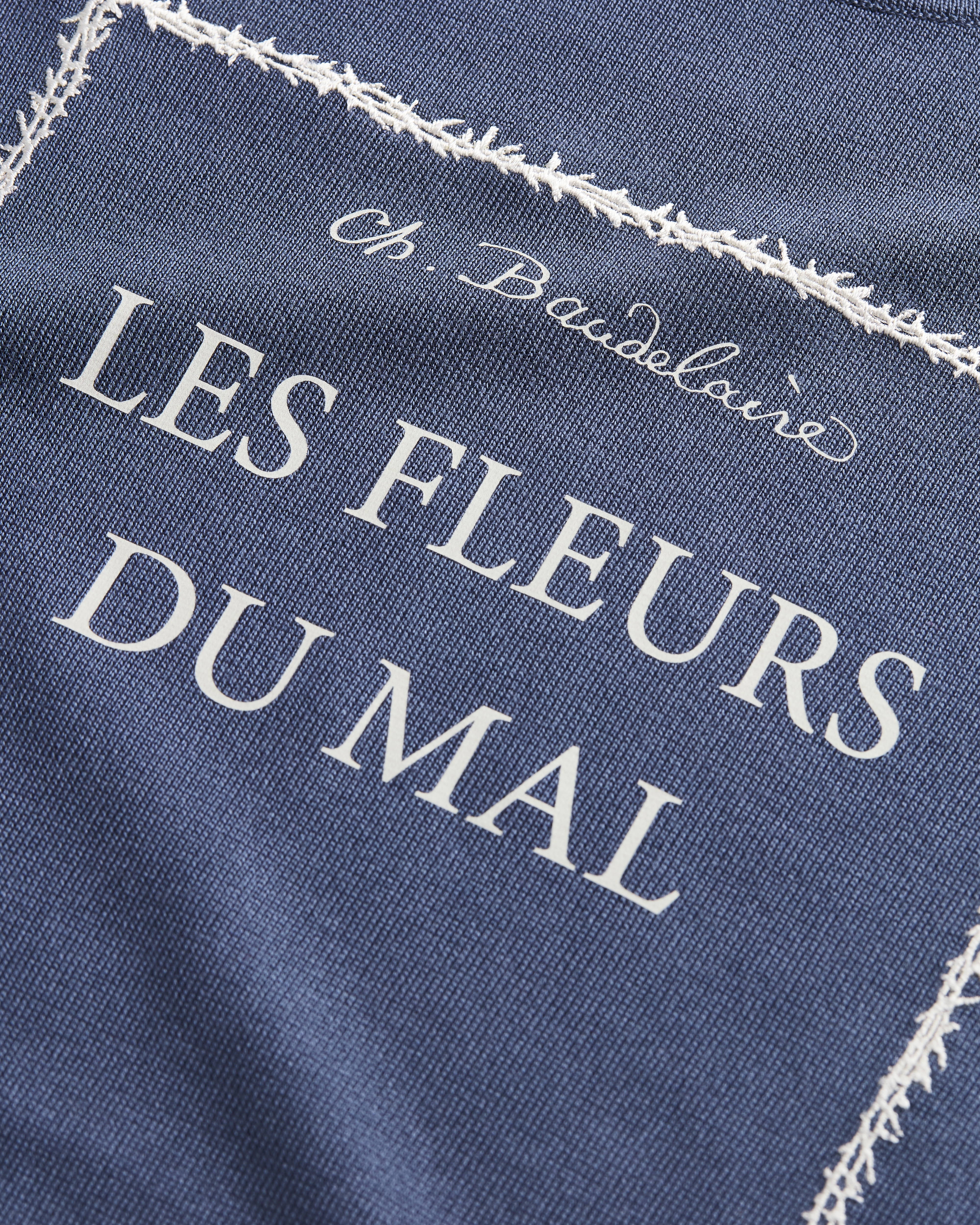 Maglione a maniche corte Book Cover Maglia di seta blu e bianca E09