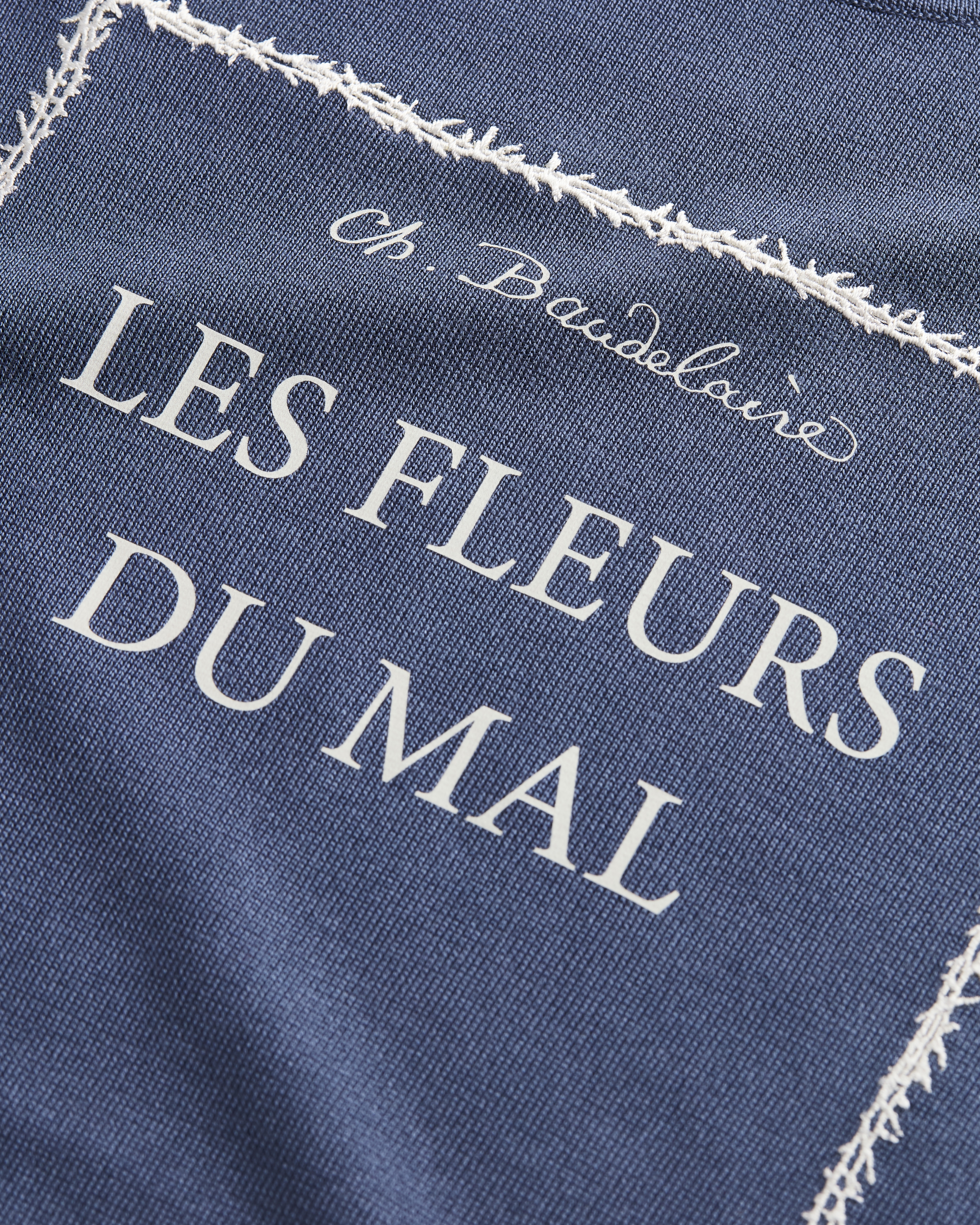 Book Cover Short-Sleeved Fitted Sweater