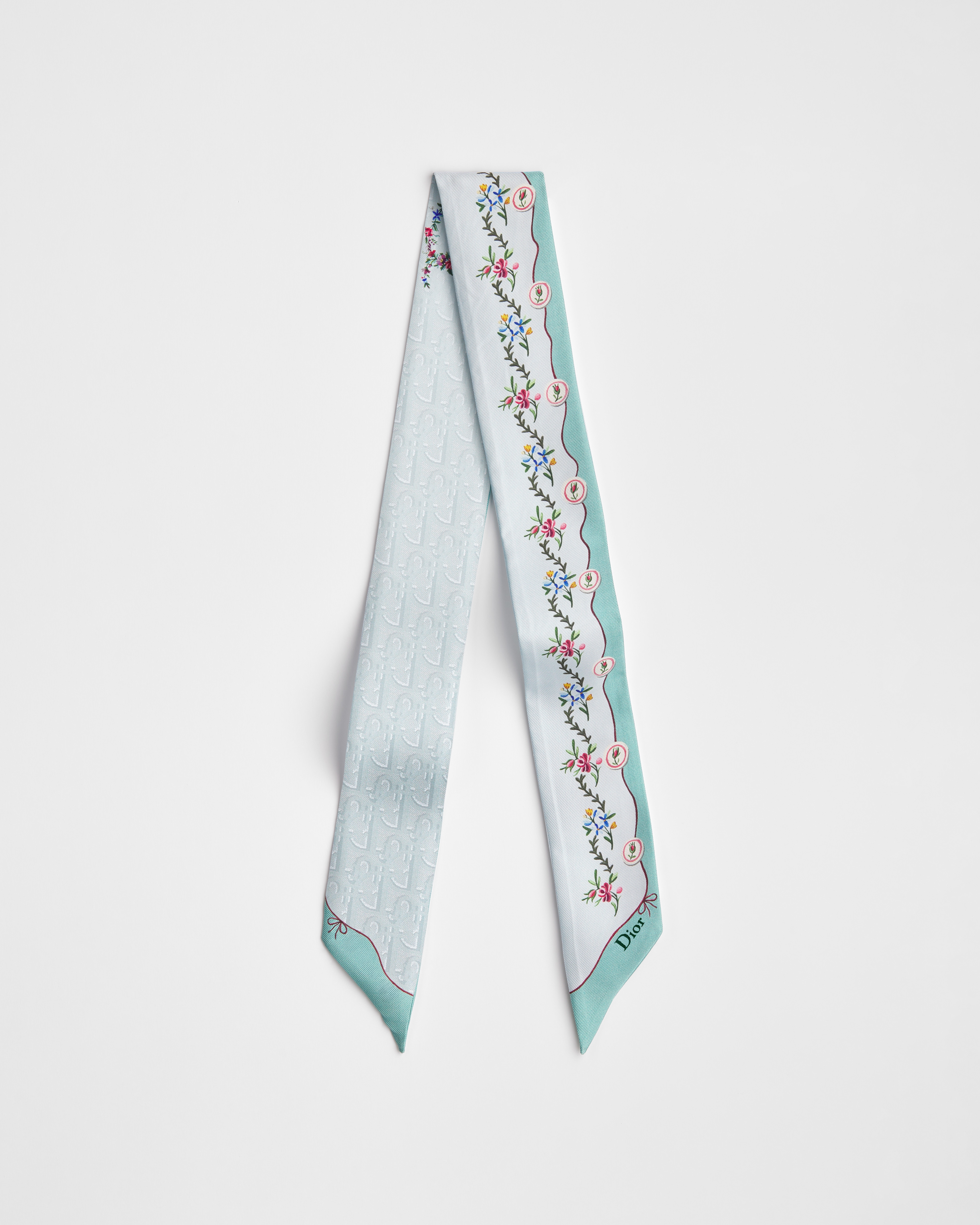 Mitzah Dioramour Revolution Flowers Twill de seda multicolorido em fundo azul E01