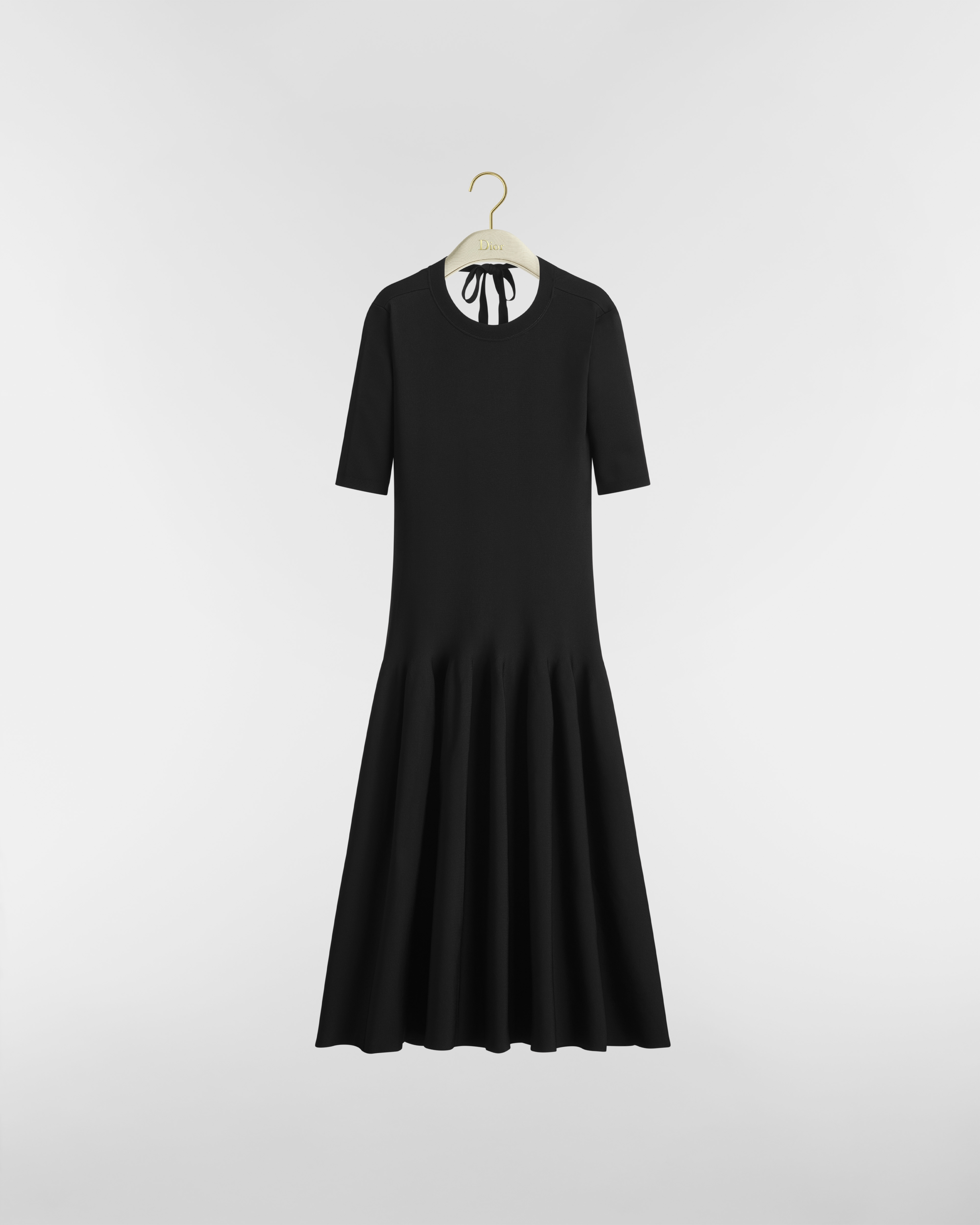 Robe mi-longue évasée Maille technique noire E01