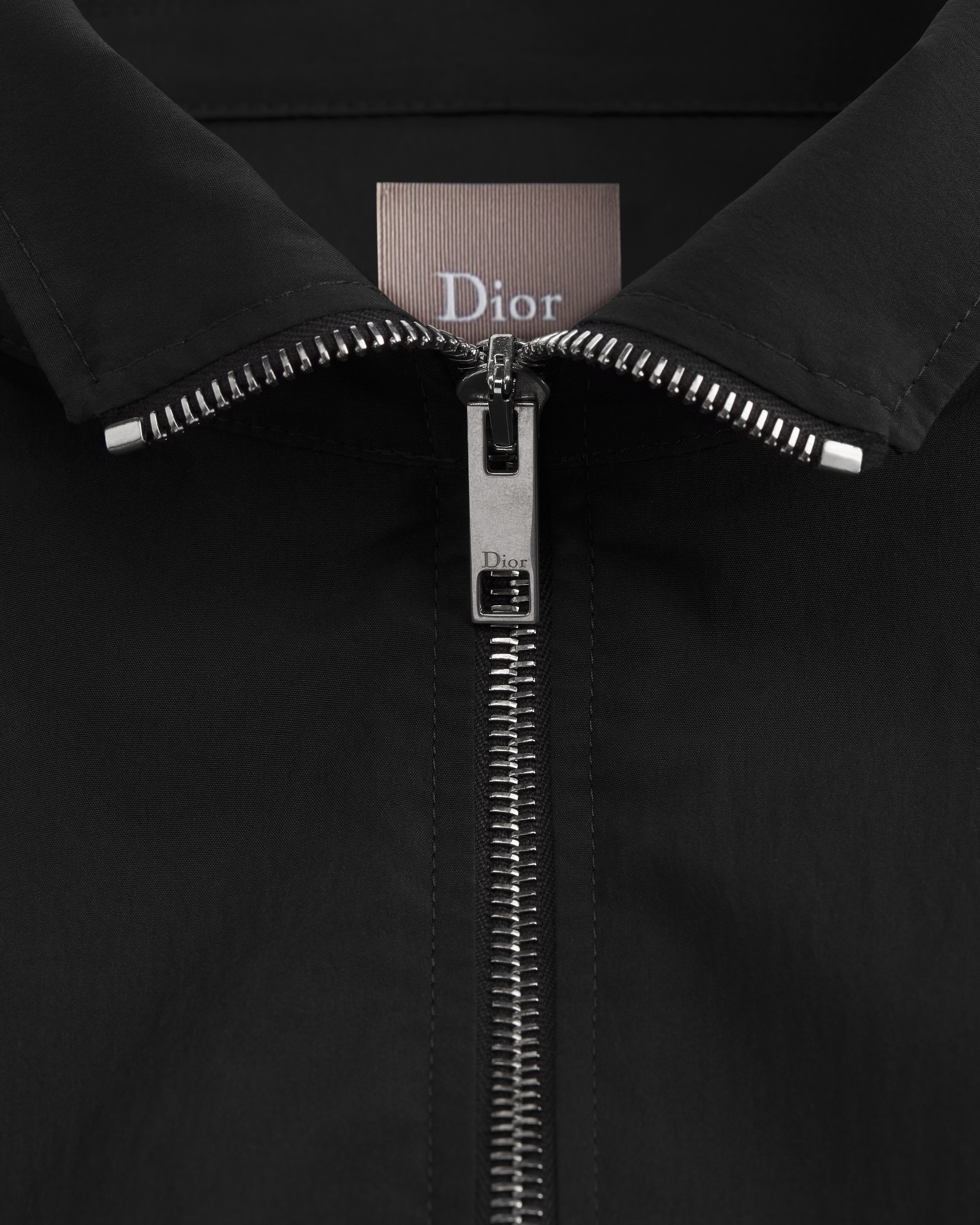 Shirt met rits en Dior Montaigne-borduursel Zwarte technische stof E09