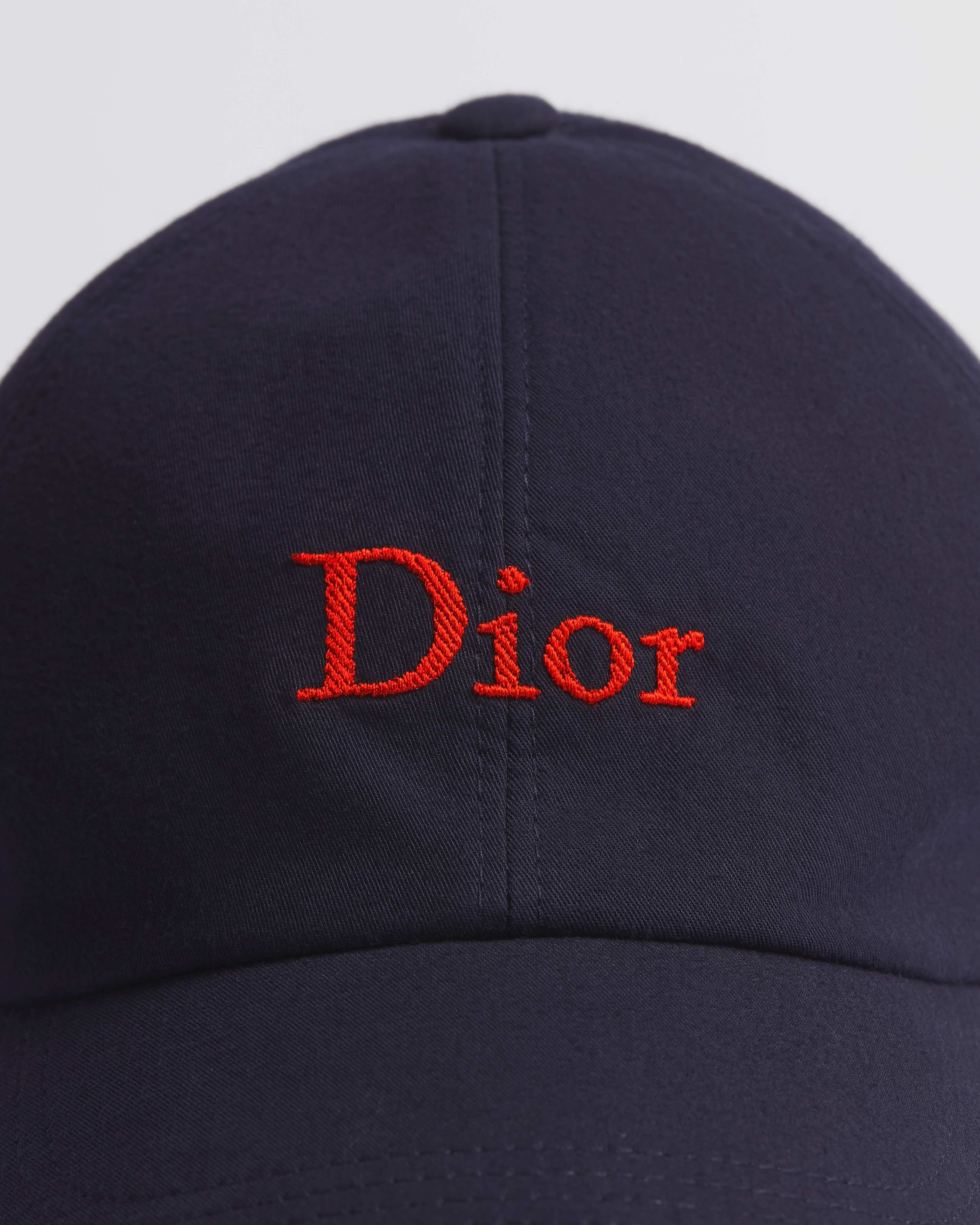 หมวกแก๊ป Dior ผ้าฝ้ายแคนวาสสีน้ำเงินเข้ม E09