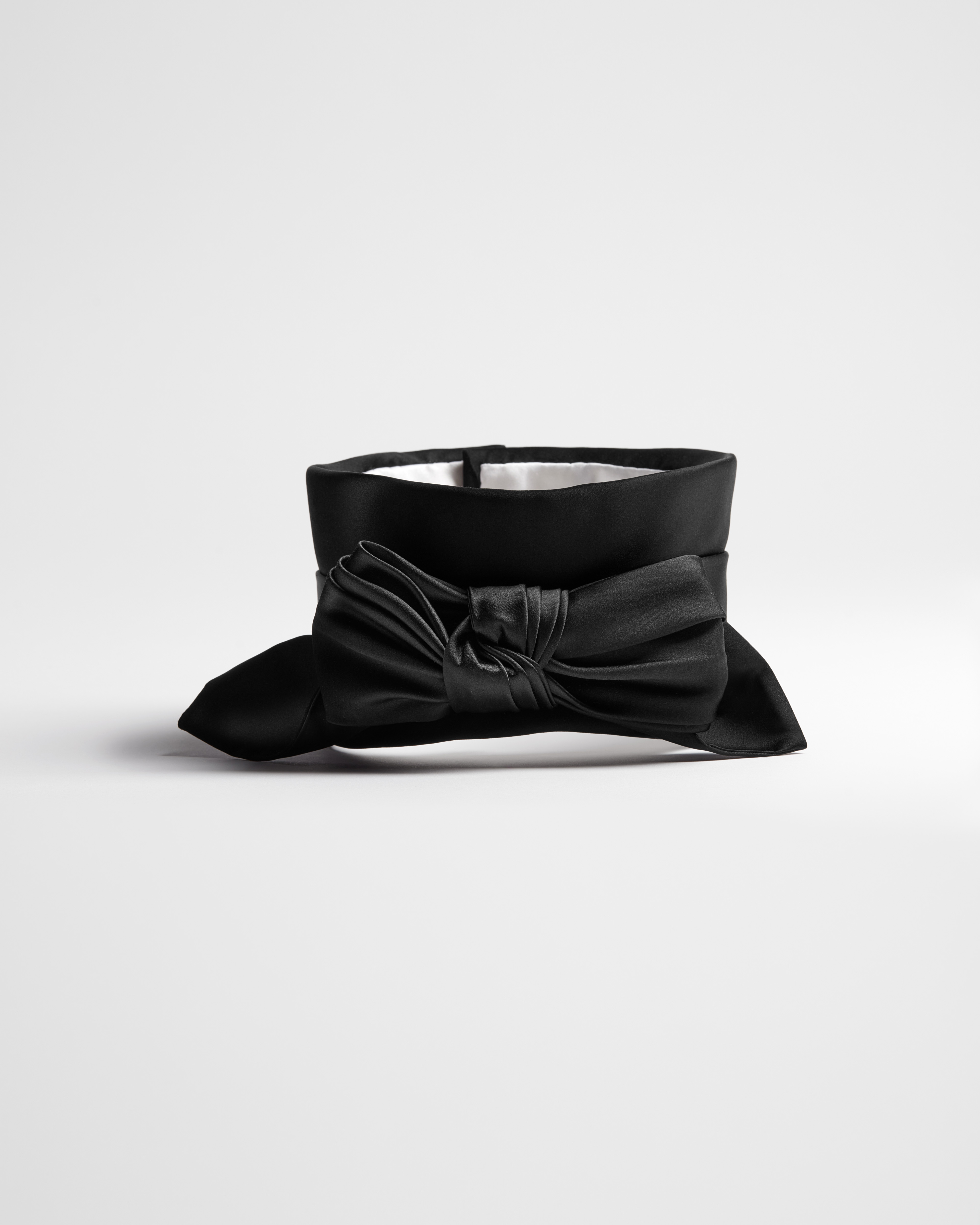 Neckband Black Duchesse Satin E01