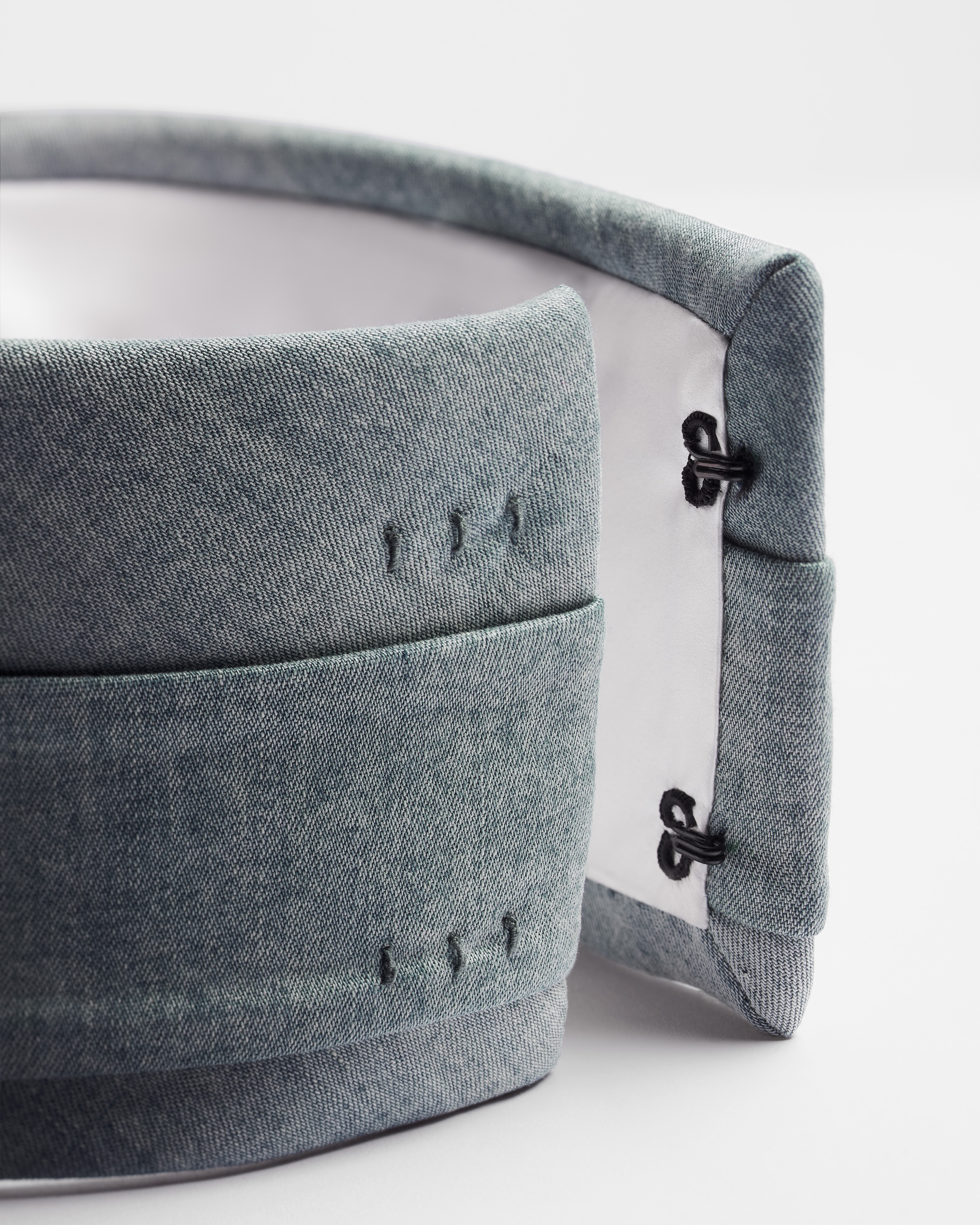 Halsband Stonewashed Baumwolldenim in Blau E10