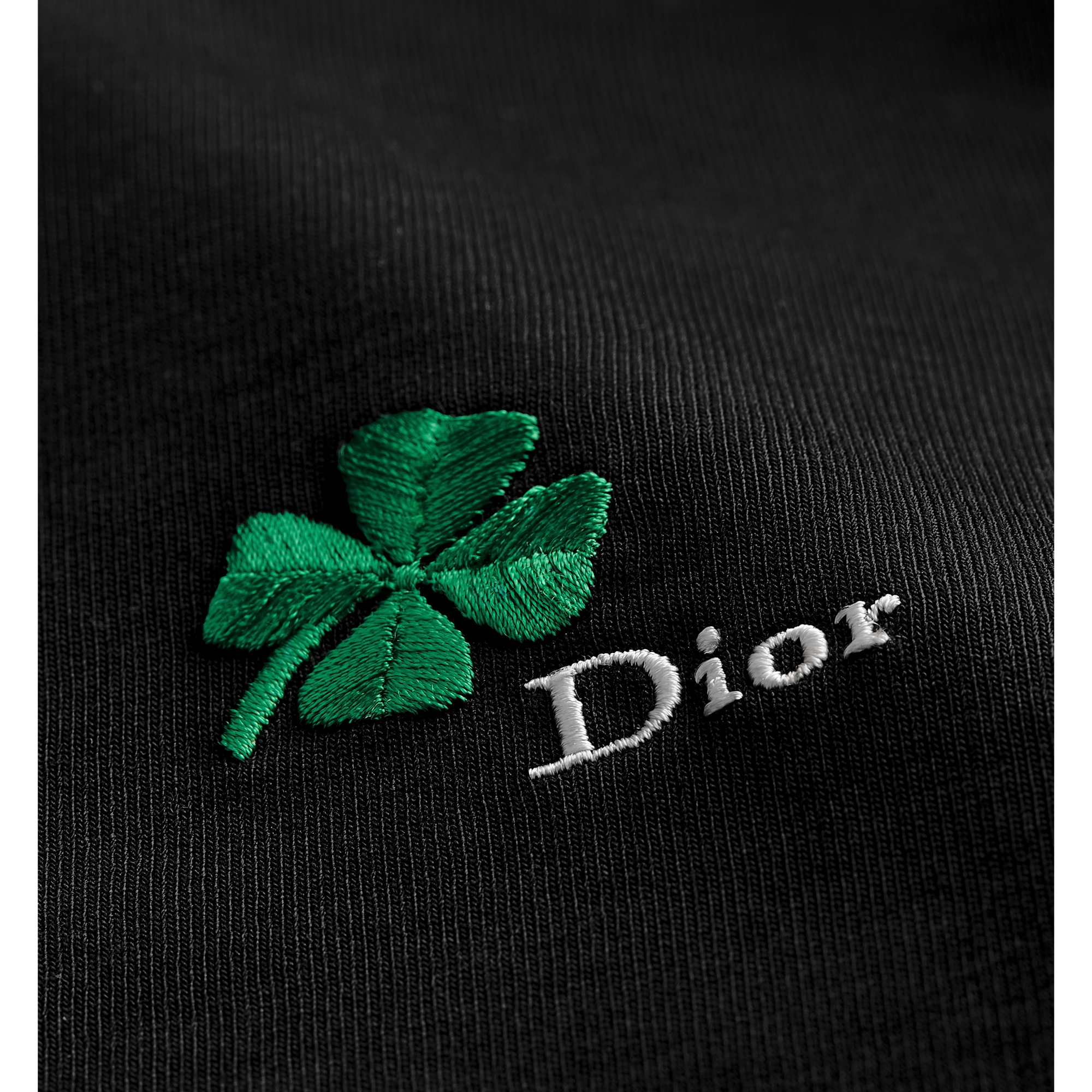 T-Shirt with Dior Clover Embroidery, Regular Fit Black Cotton Jersey E09