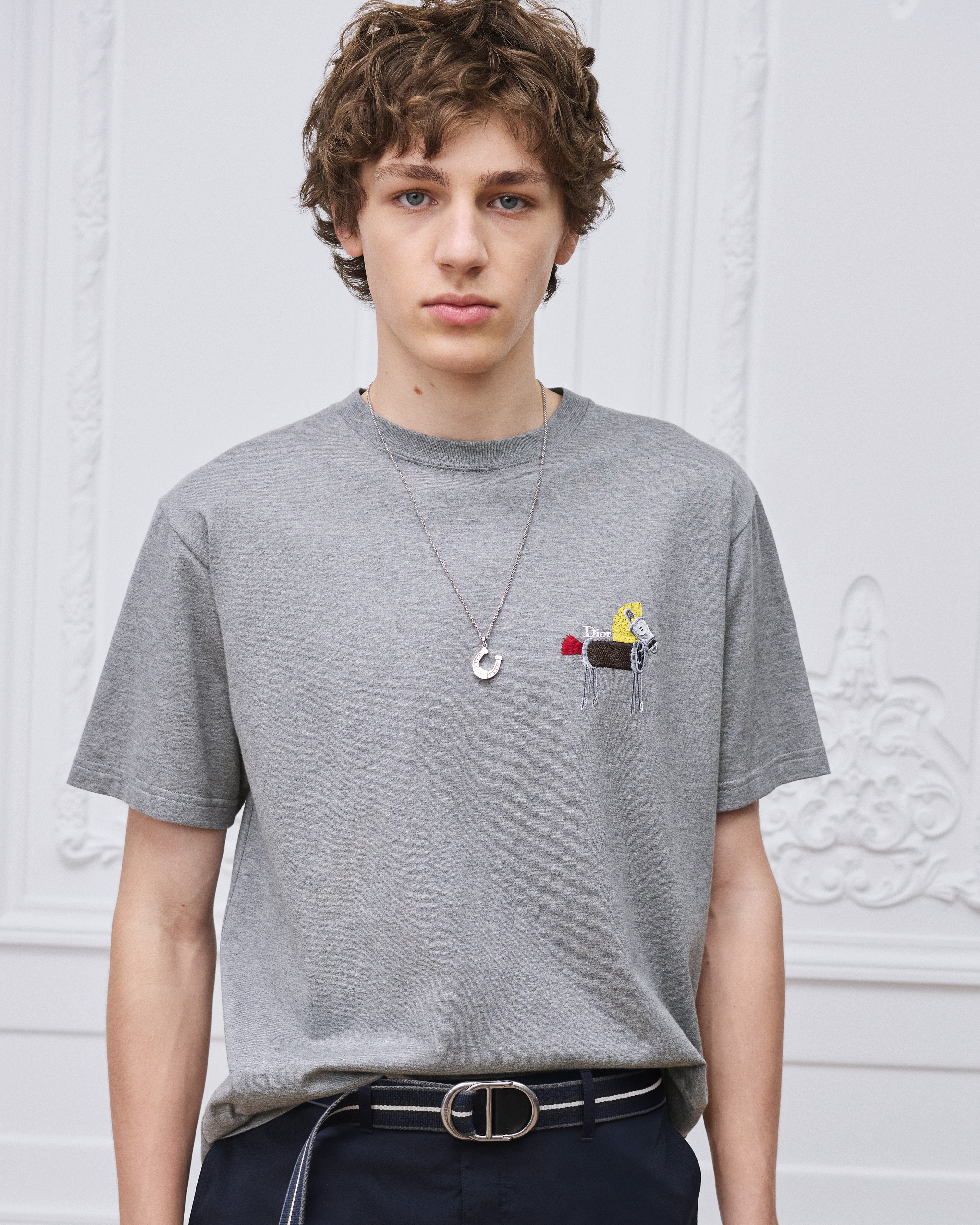 Horse Tシャツ (リラックス フィット) コットンジャージー E14