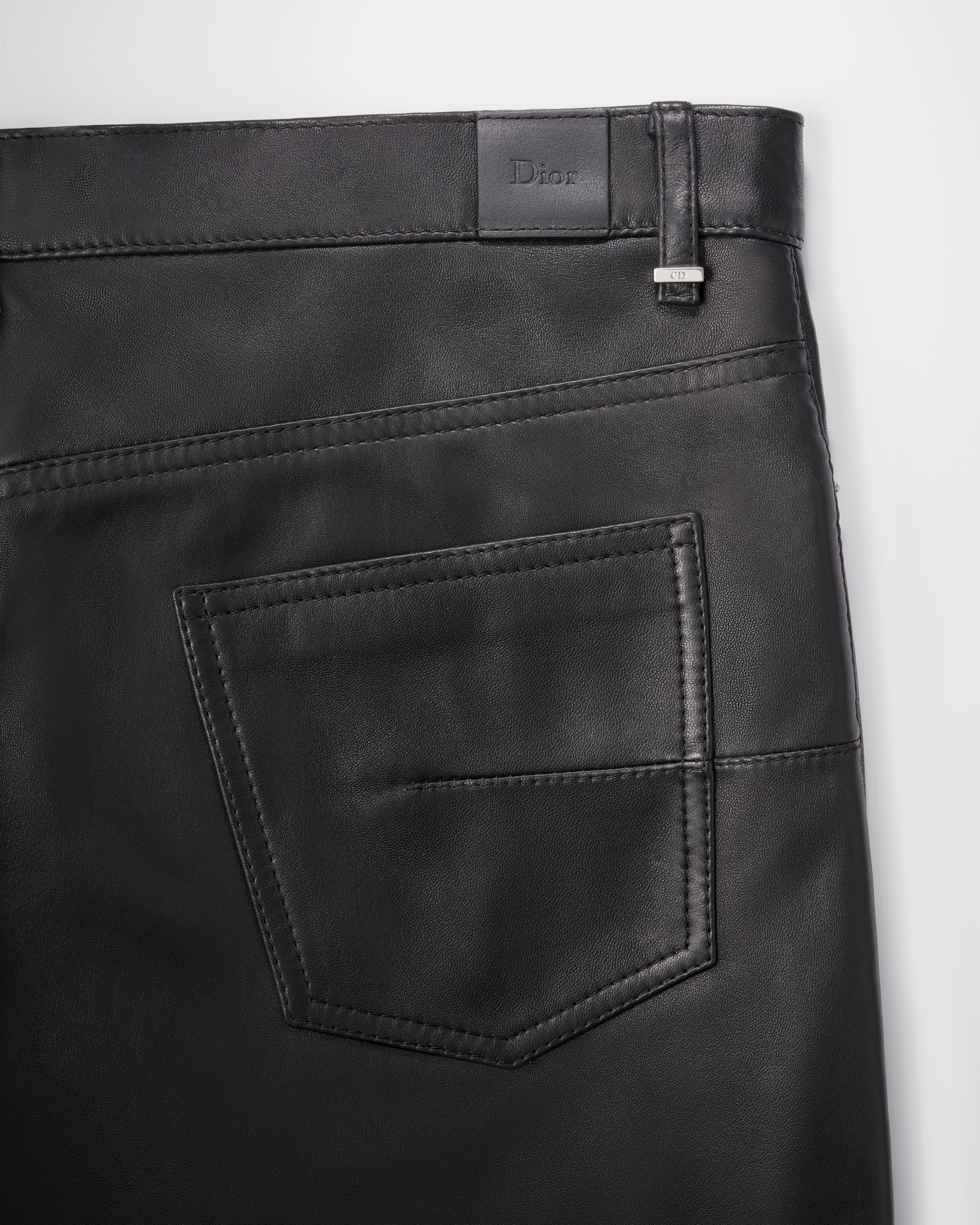 Bootcut-Hose Lammleder in Schwarz E09