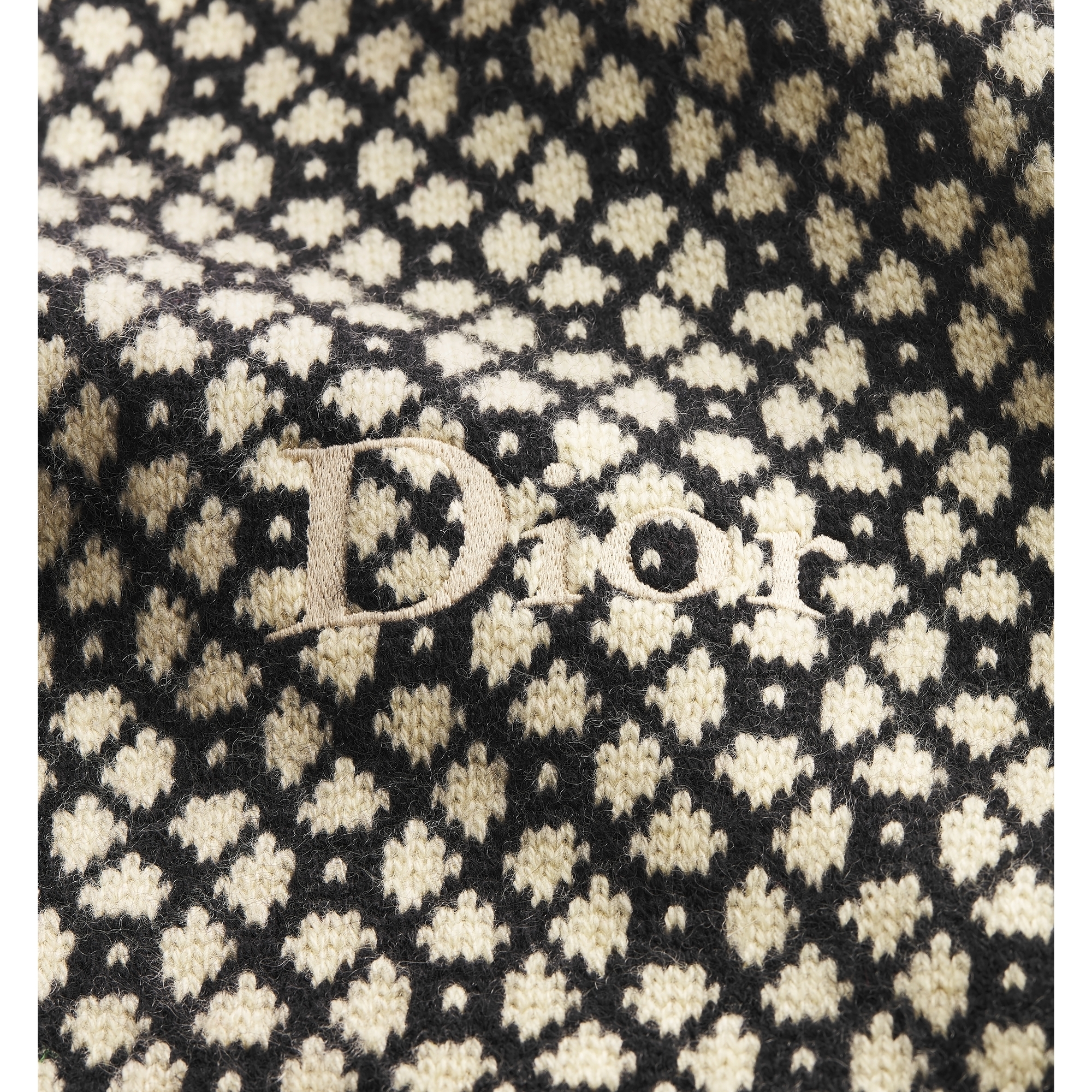 Cape Ecru and Black Cashmere Jacquard E10