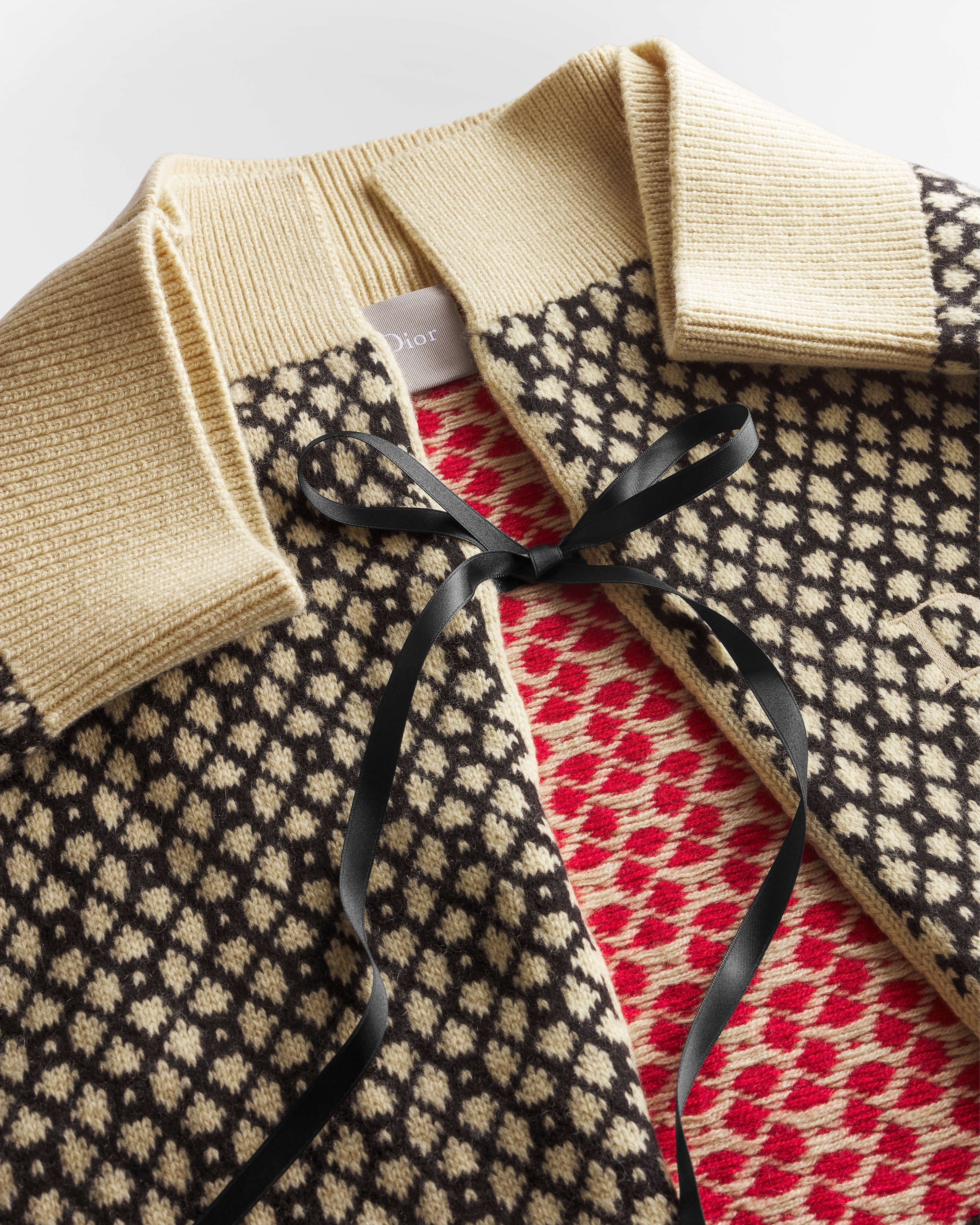 Cape Jacquard de cachemire écru et noir E09