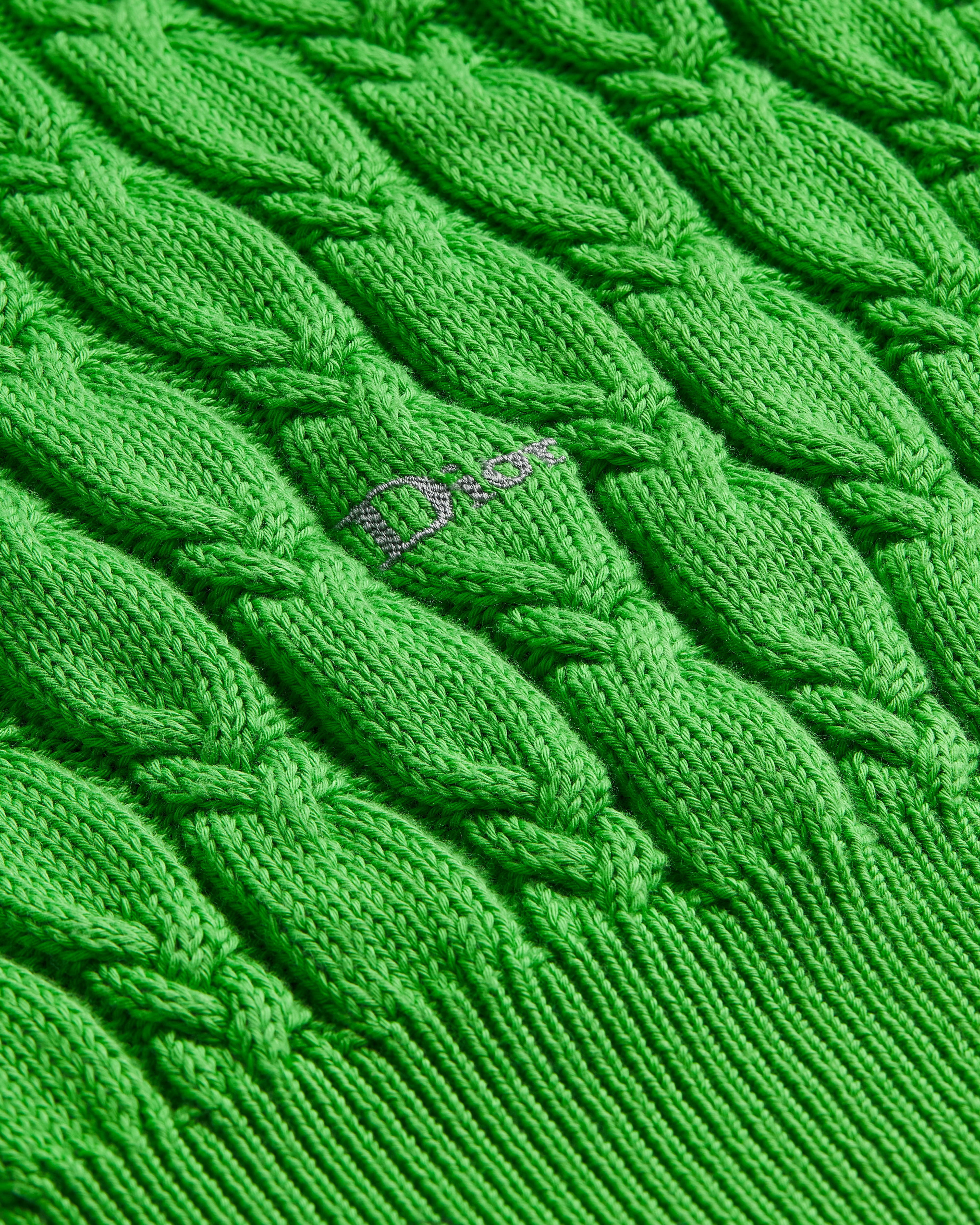 ケーブルニット セーター コットンニット E09