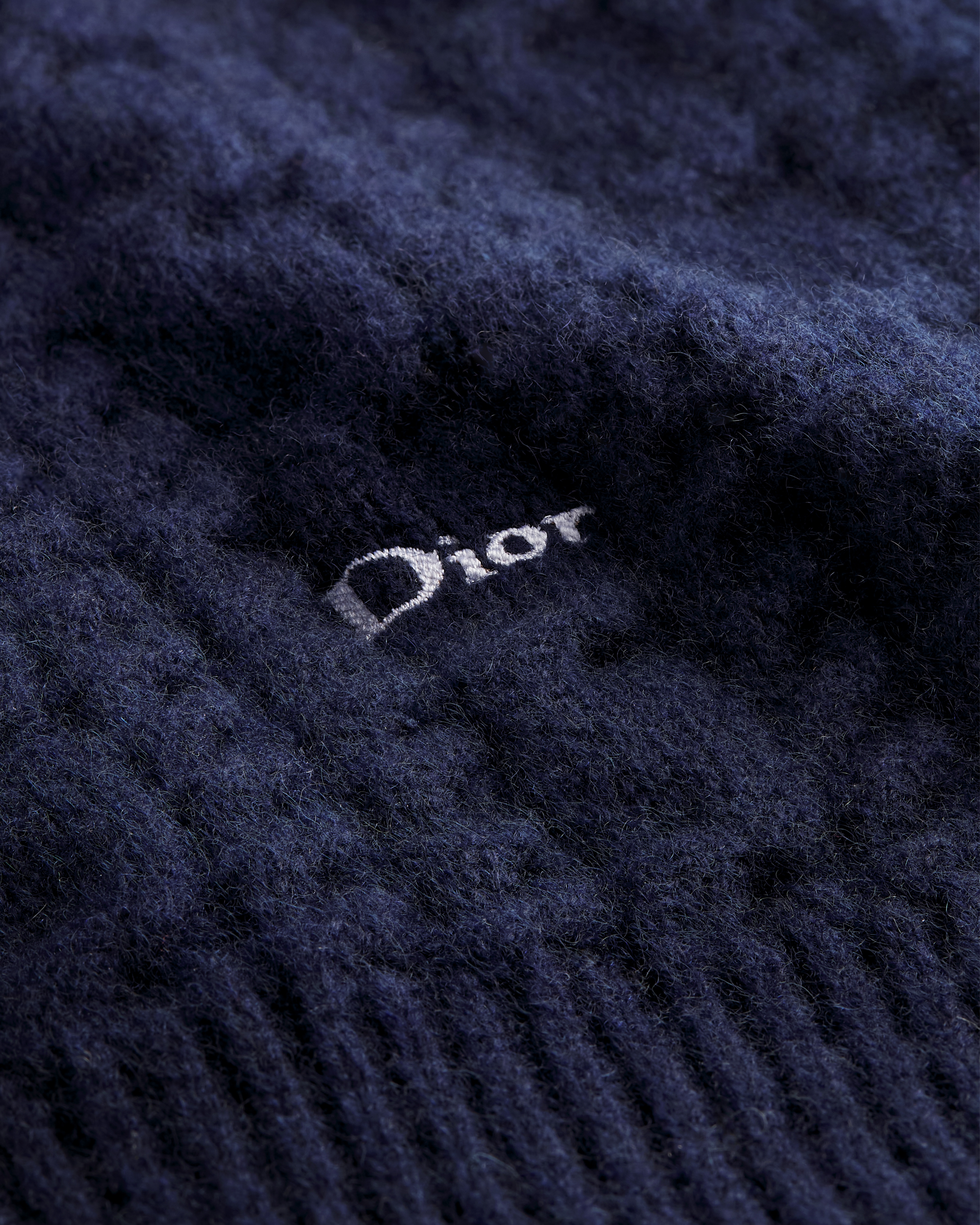 Pullover mit Zopfmuster Kaschmirstrick in Marineblau E09