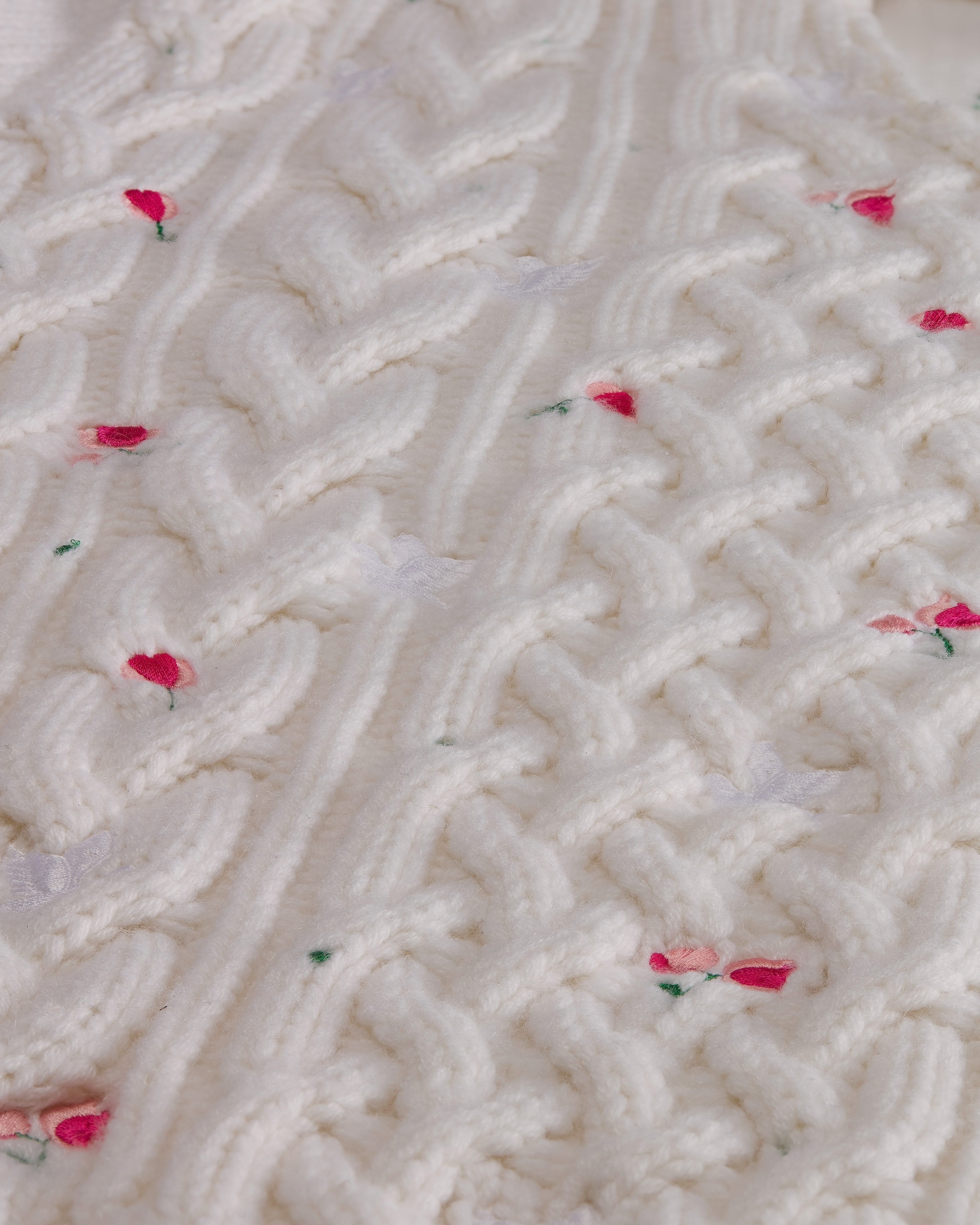 花卉刺繡毛衣 白色羊絨織物 E09