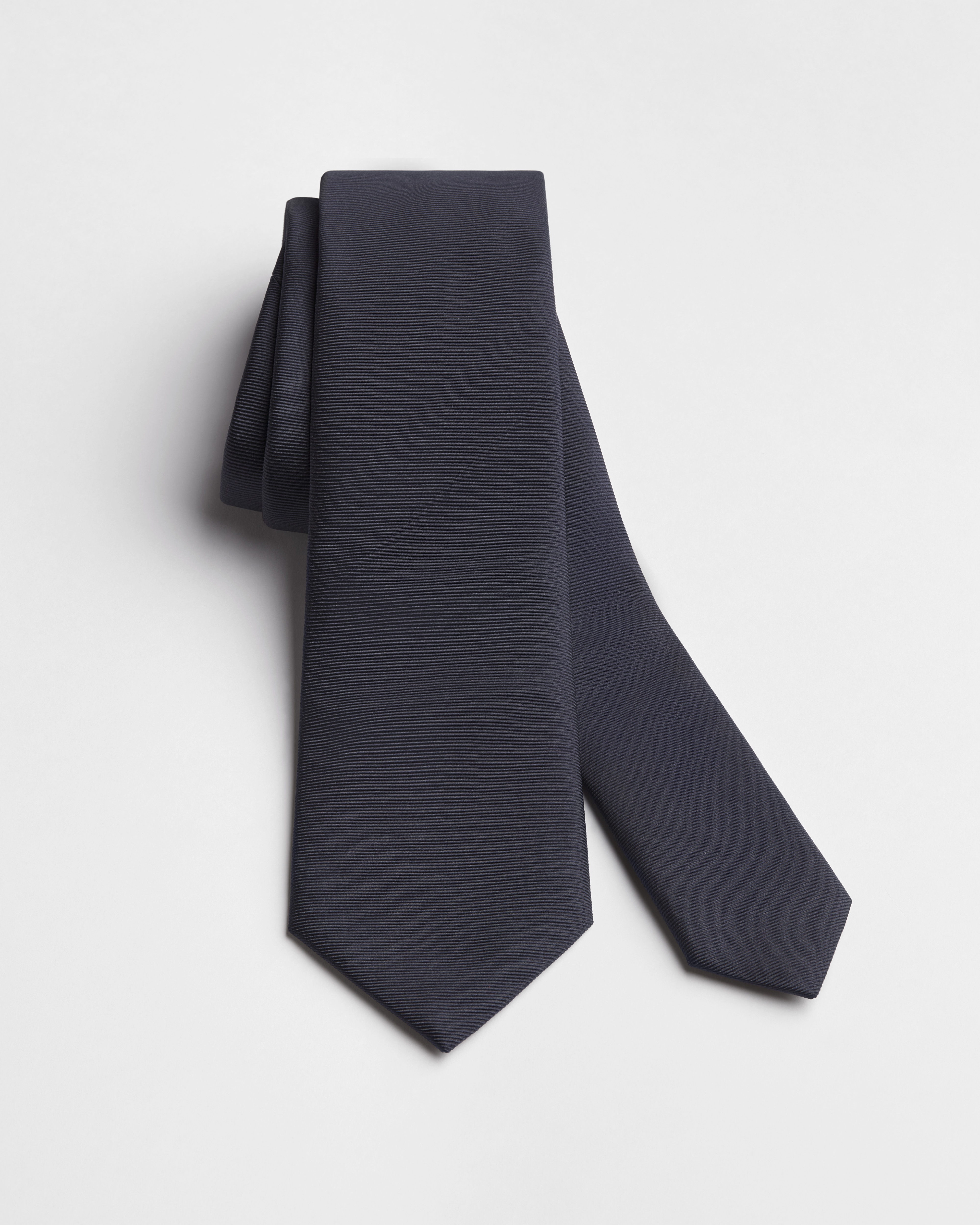 Dior Couture Charms Tie Navy Blue Silk E10
