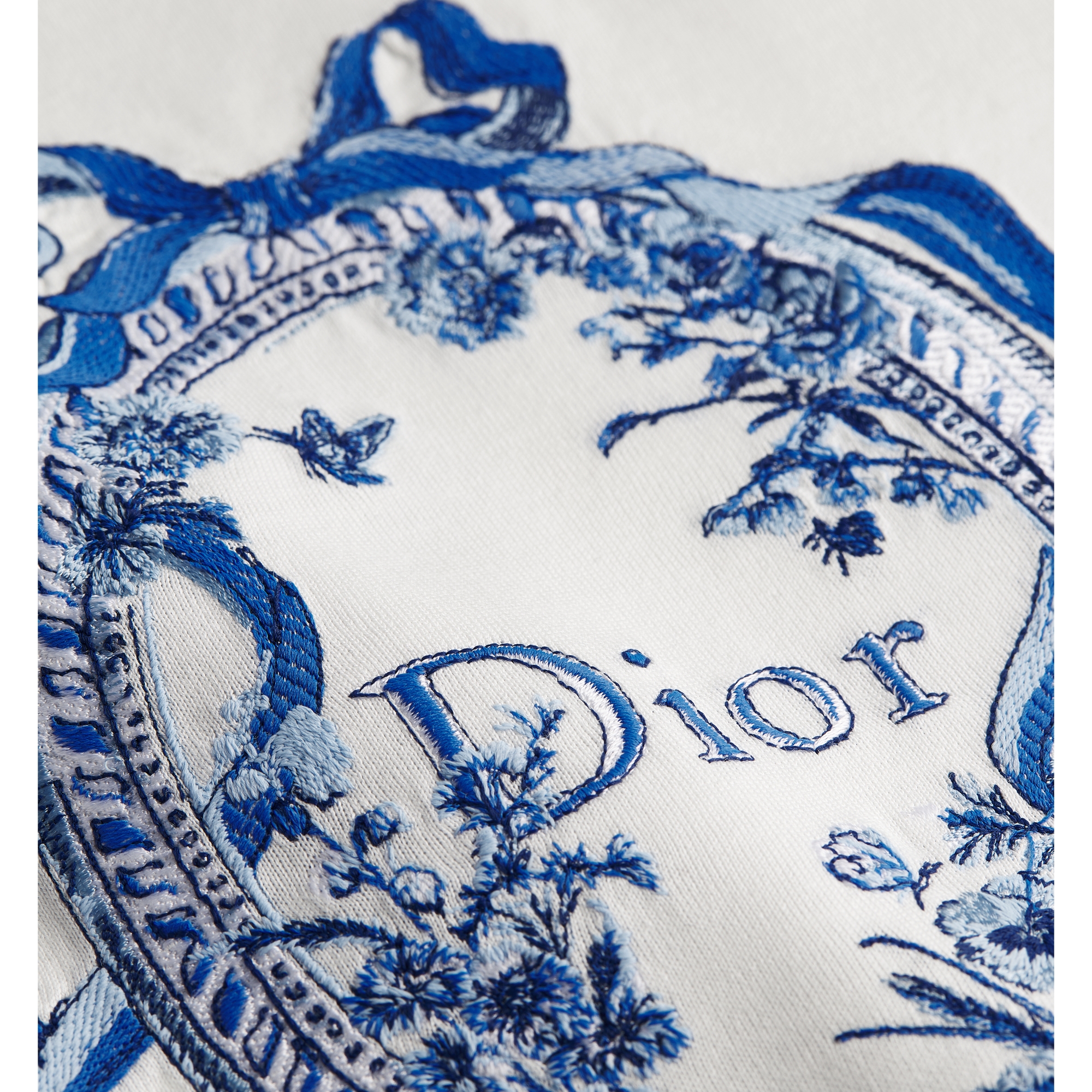 Kids' T-Shirt White Cotton Jersey with Blue Toile de Jouy Floral Garden Motif E10