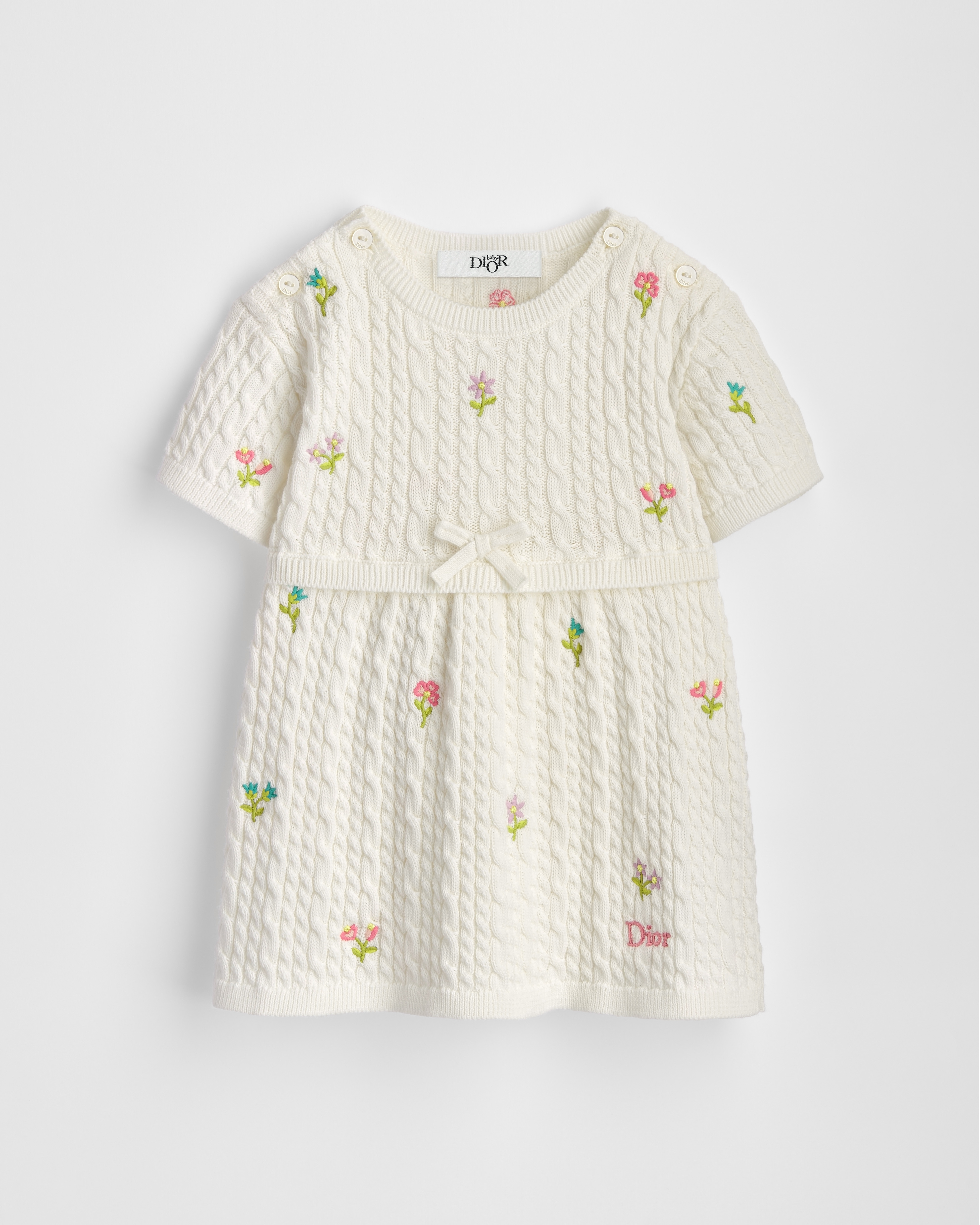 Kleid mit geradem Schnitt für Babys Baumwolle mit Zopfmuster in Elfenbeinfarbe und Blumenstickerei in mehreren Farben E01