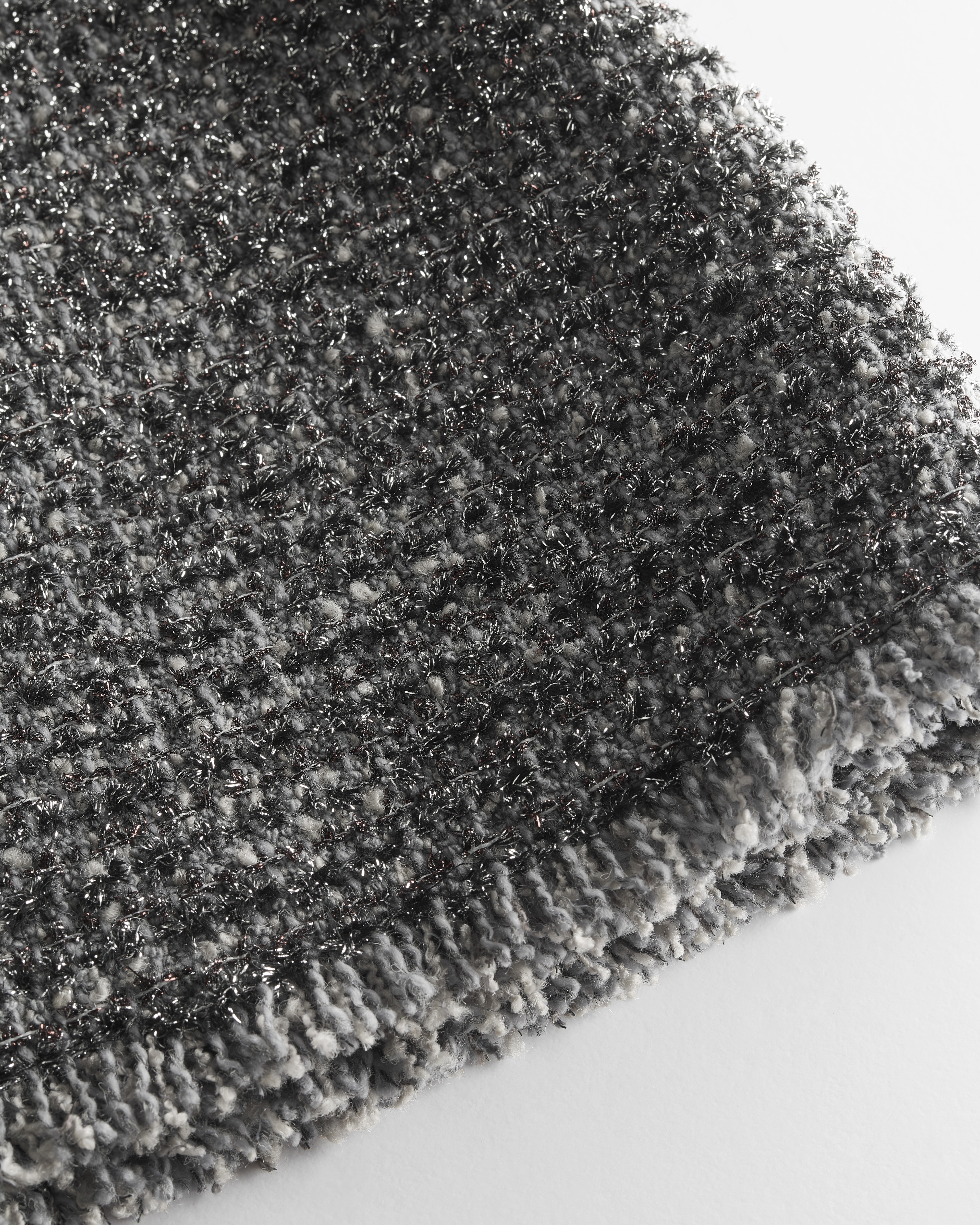 Mini jupe évasée Tweed effrangé de laine mélangée grise et fils métallisés argentés E10