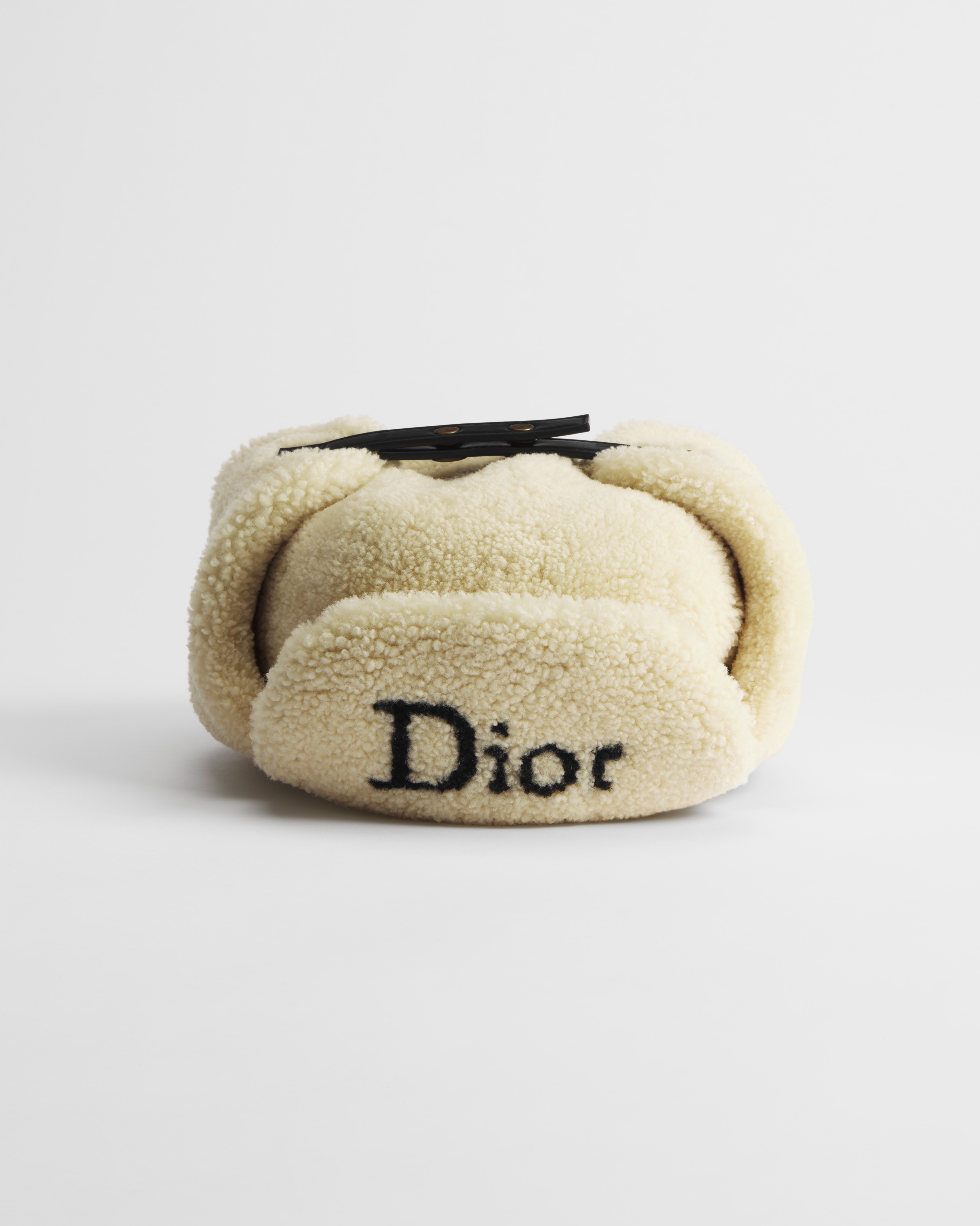 DiorAlps D-Frost Shapka White Intarsia Sheepskin Shearling E01