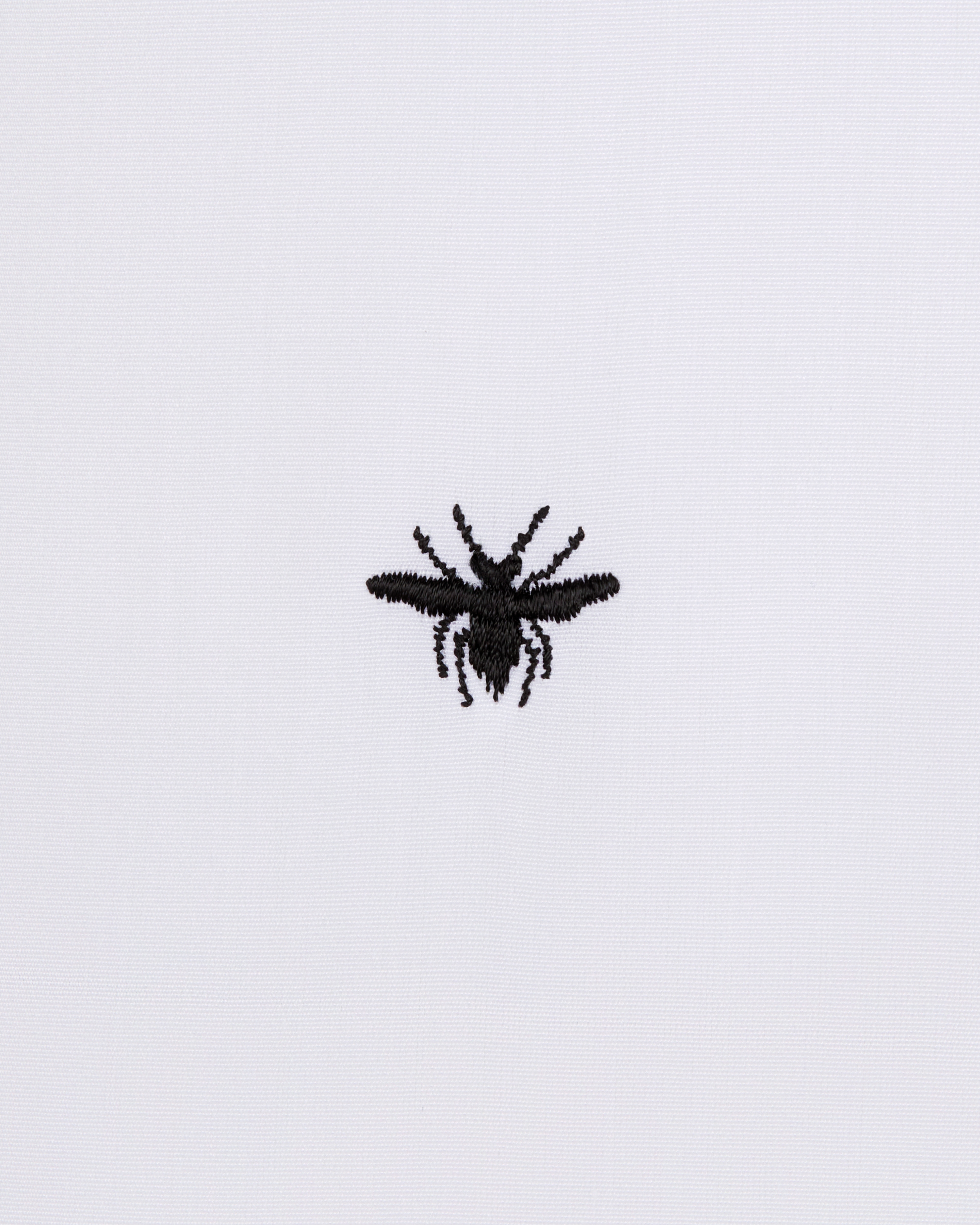 Camisa de manga corta con bordado de abeja en negro Popelina de algodón blanca E09