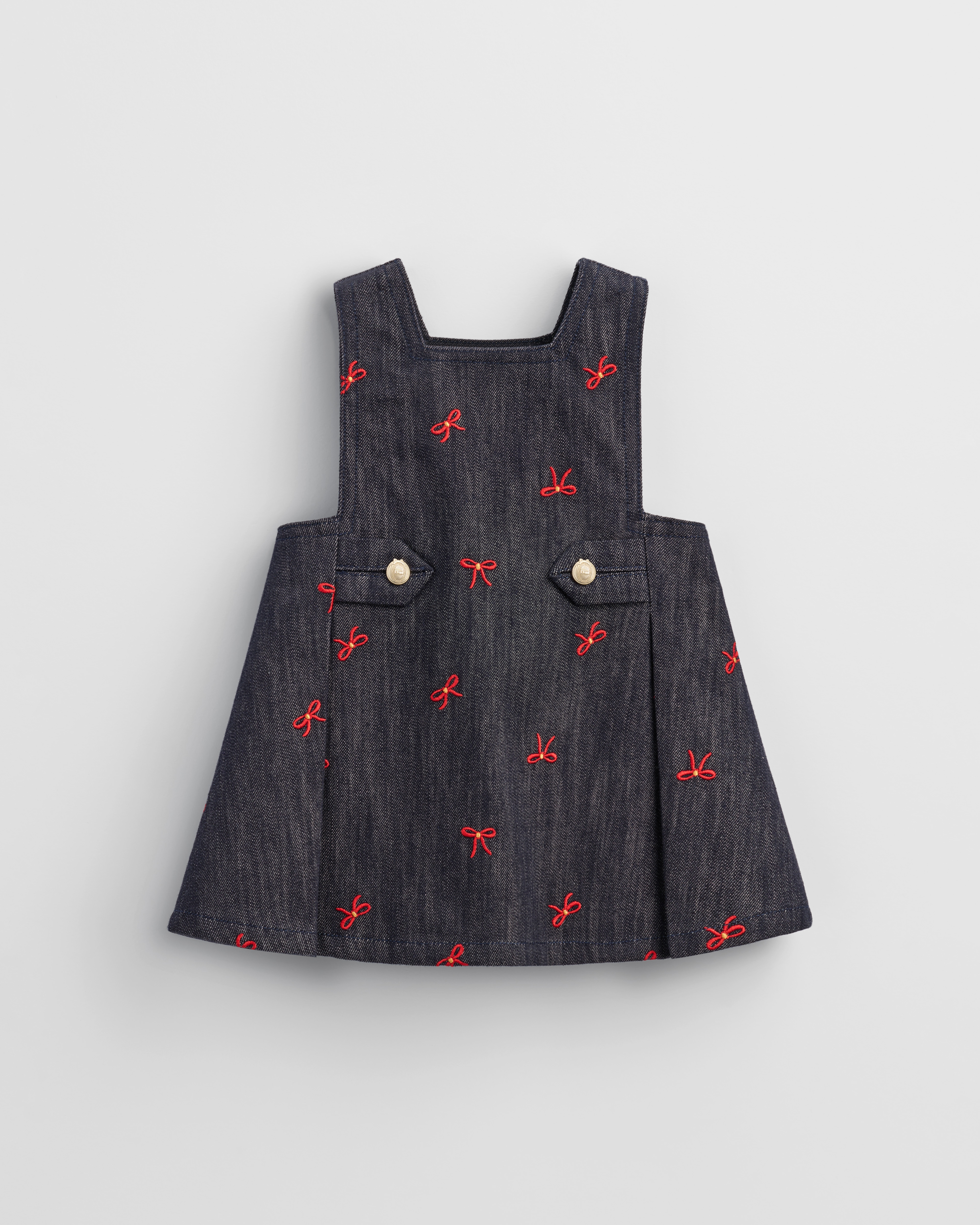 Trägerkleid für Babys Baumwollgabardine in Denimblau mit Bandstickerei in Rot E01