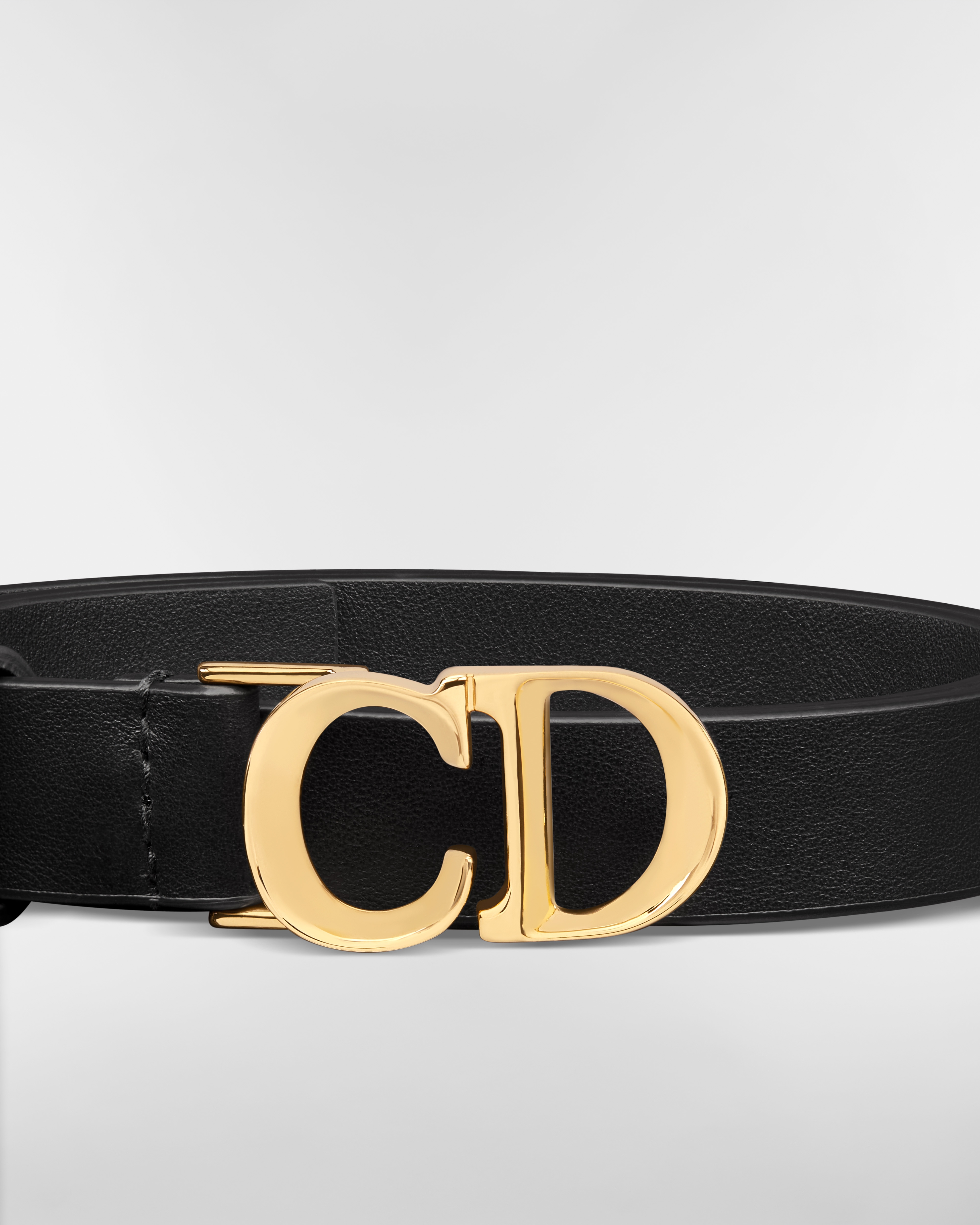 حزام C'est Dior جلد العجل الناعم باللون الأسود، 20 مم E09