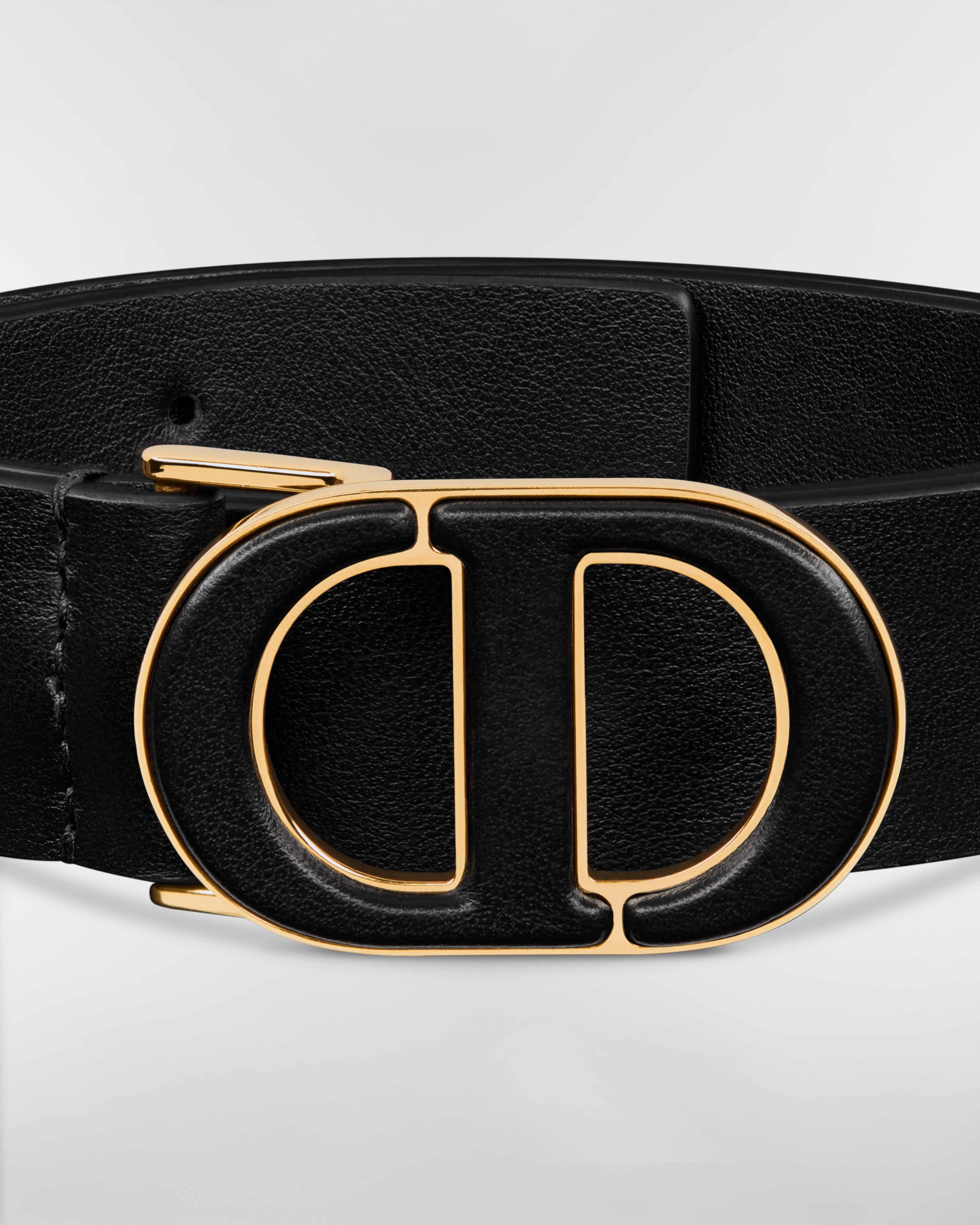 30 Montaigne ベルト 25mm スムースカーフスキン E09