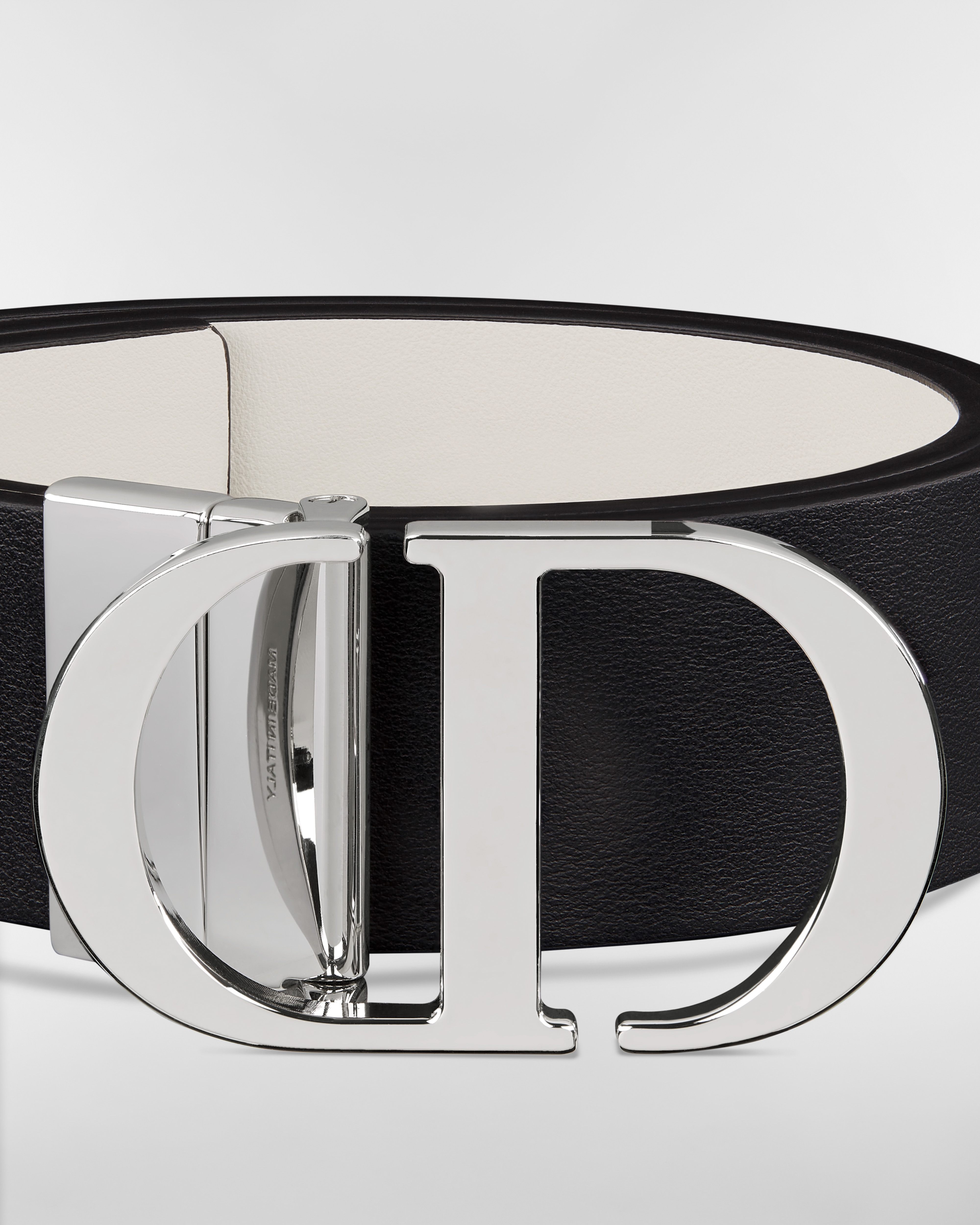 30 Montaigne Reversible Belt Black and Latte Smooth Calfskin, 35 MM E09