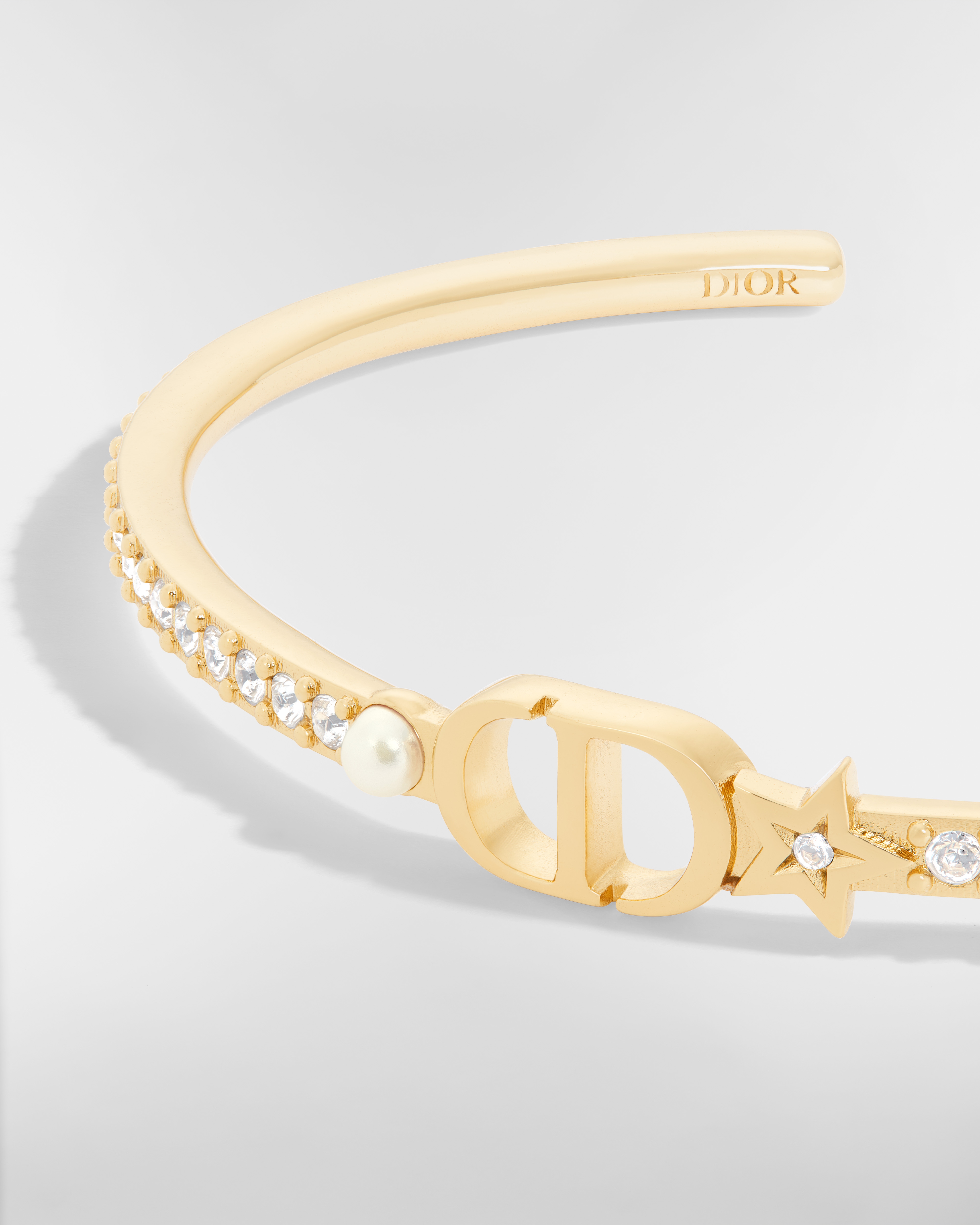 Petit CD Multi Bangle Gold-Finish Metal, White Resin Pearl and Silver-Tone Crystals E09