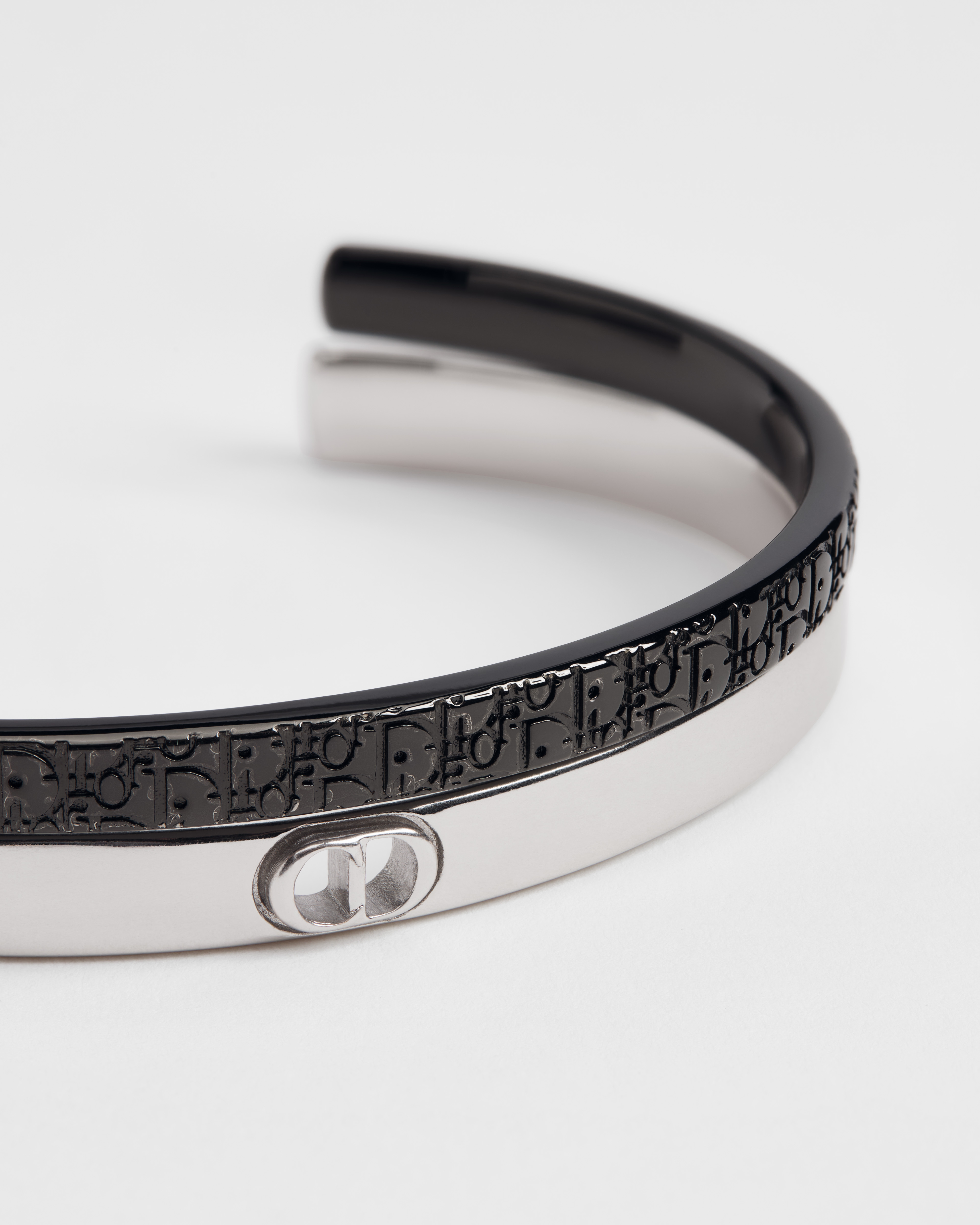 Set de bracelets joncs Dior Oblique Laiton argenté et ruthénium E09