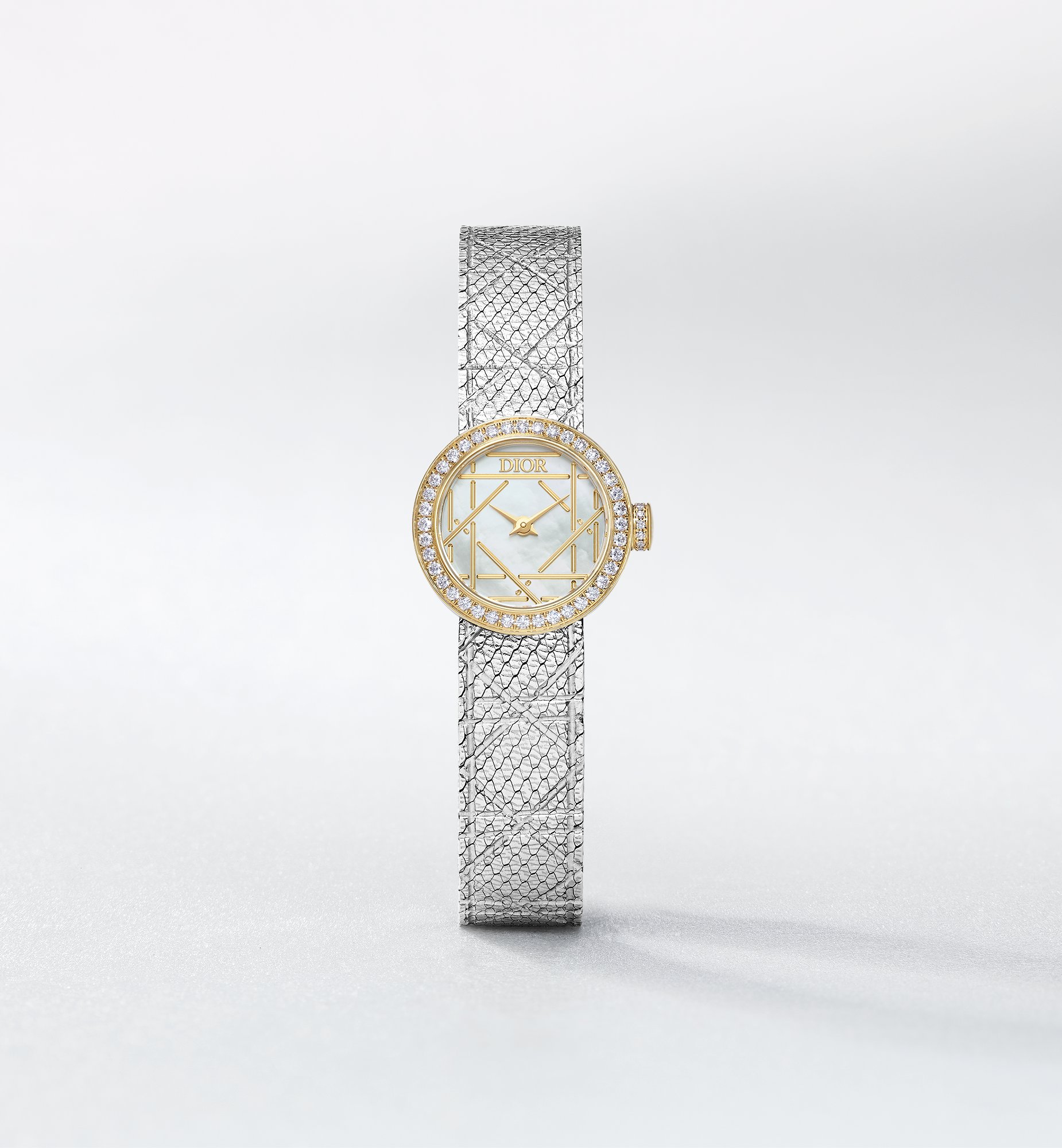 La Mini D My Dior Ø 19 MM, Steel, Yellow Gold, White Mother La Mini D My Dior Ø 19 MM, Steel, Yellow Gold, White Mother