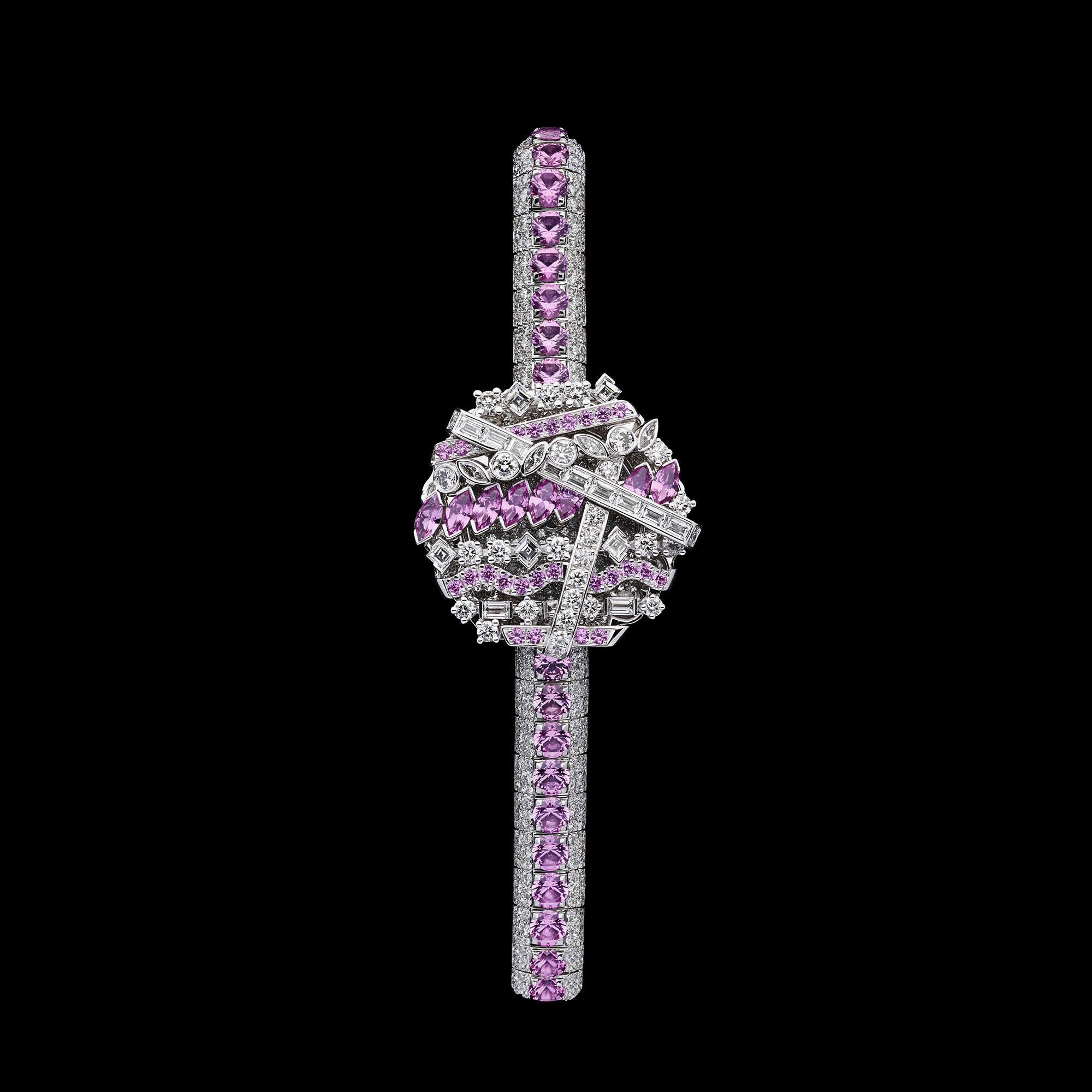 La D de Dior Précieuse à Secret Galons Ø 21 mm, white gold, diamonds and sapphires E02