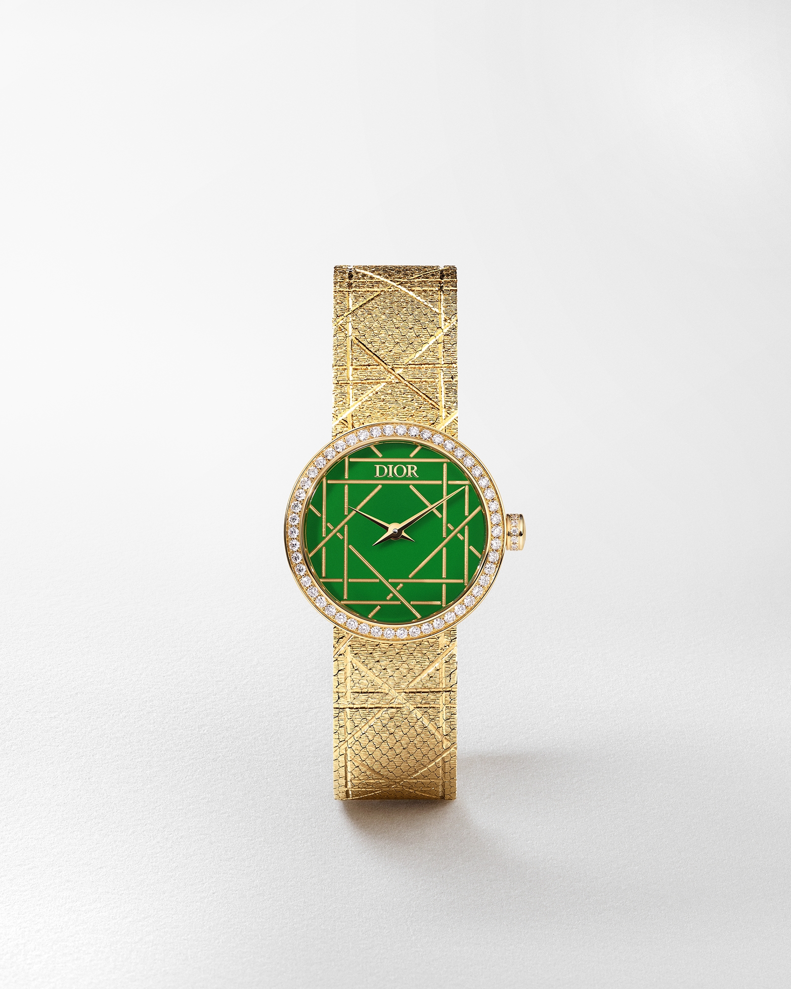 La D My Dior Ø 25 MM, Yellow Gold, Diamonds and Green Lacquer E01