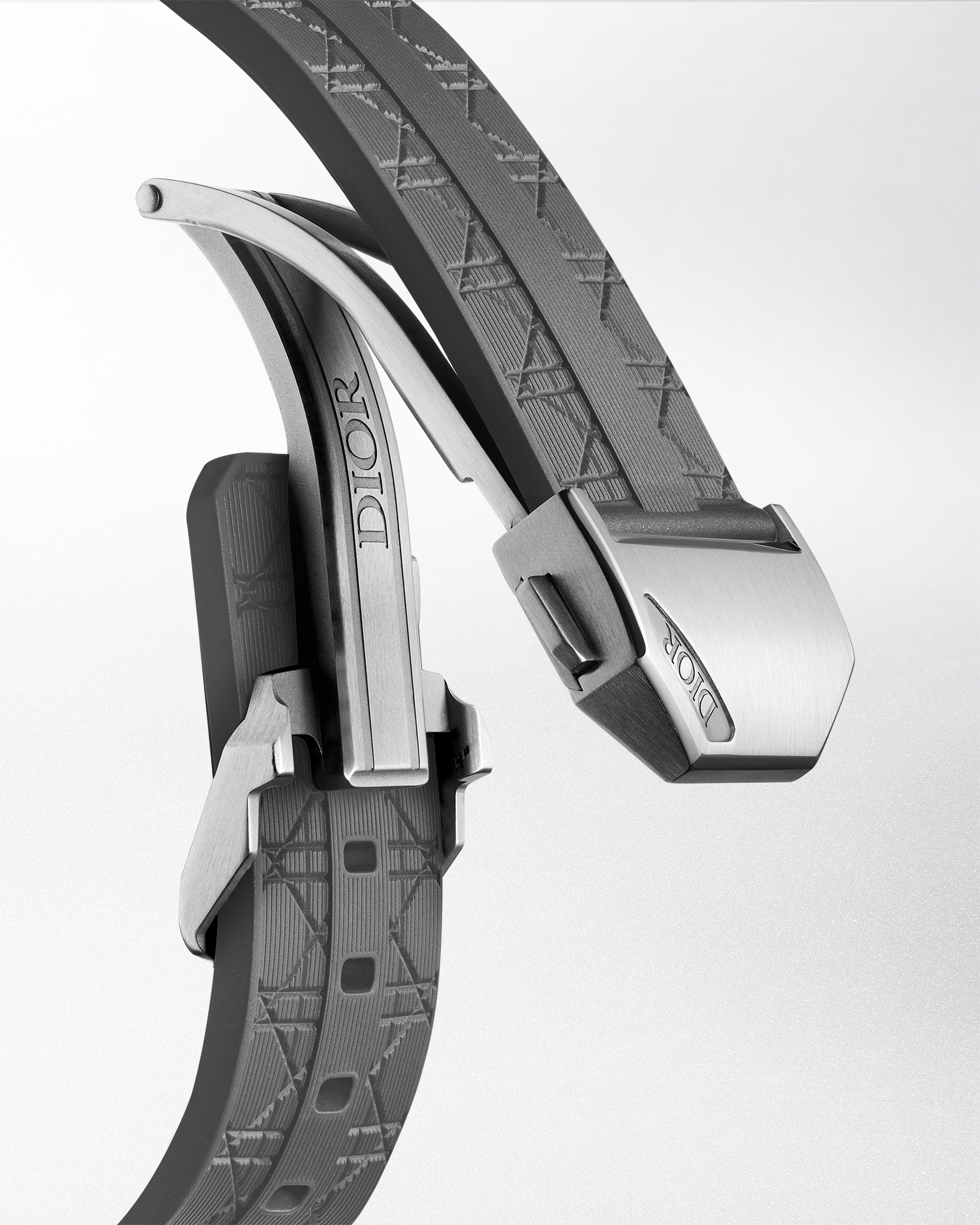 Chiffre Rouge Chronographe Gray Ultramatte Ø 41 MM, Automatic, Gray Ultramatte Steel and Polished Steel E10