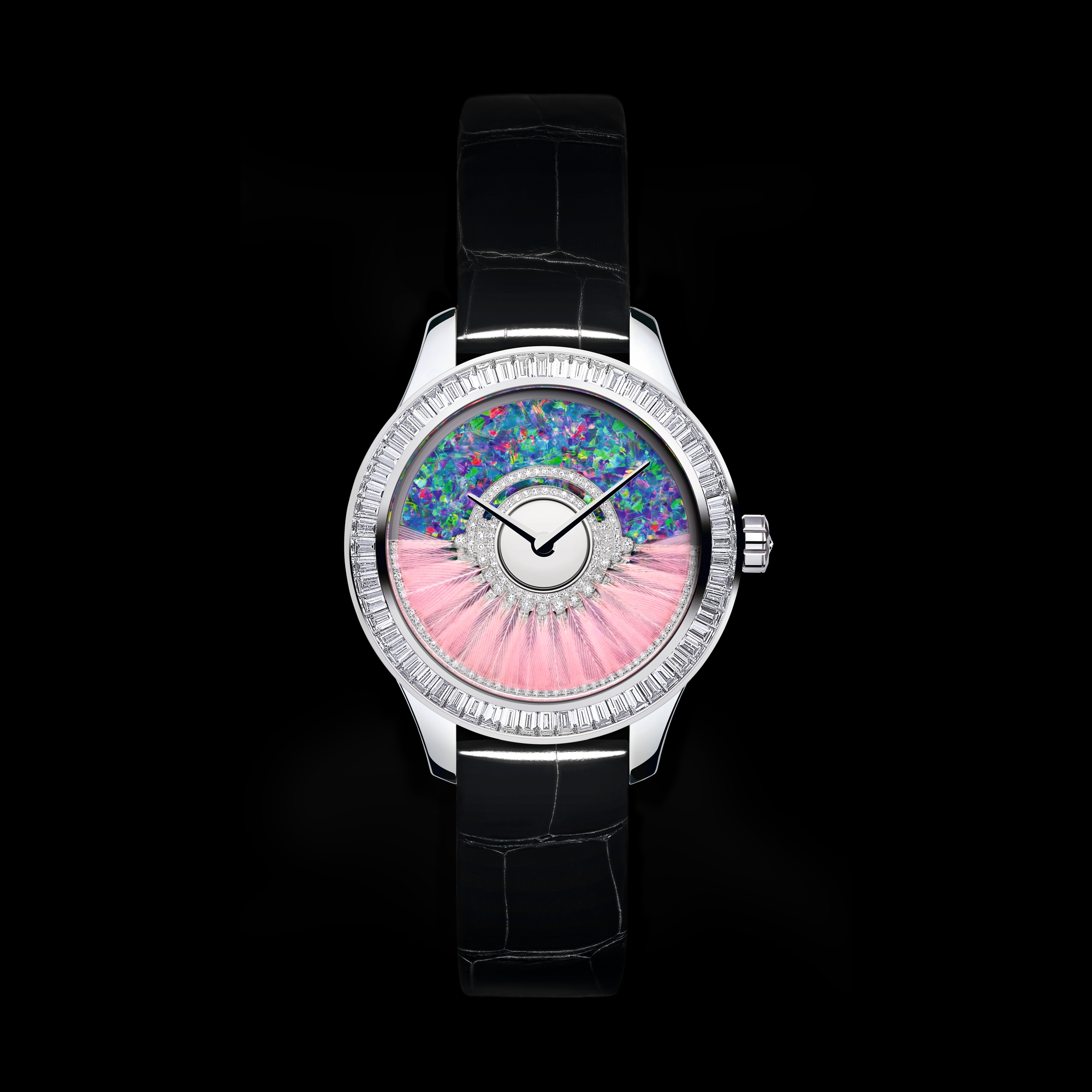 Dior Grand Bal Supernatural N°19 Ø 36 mm, or blanc, diamants et opale, mouvement automatique E01