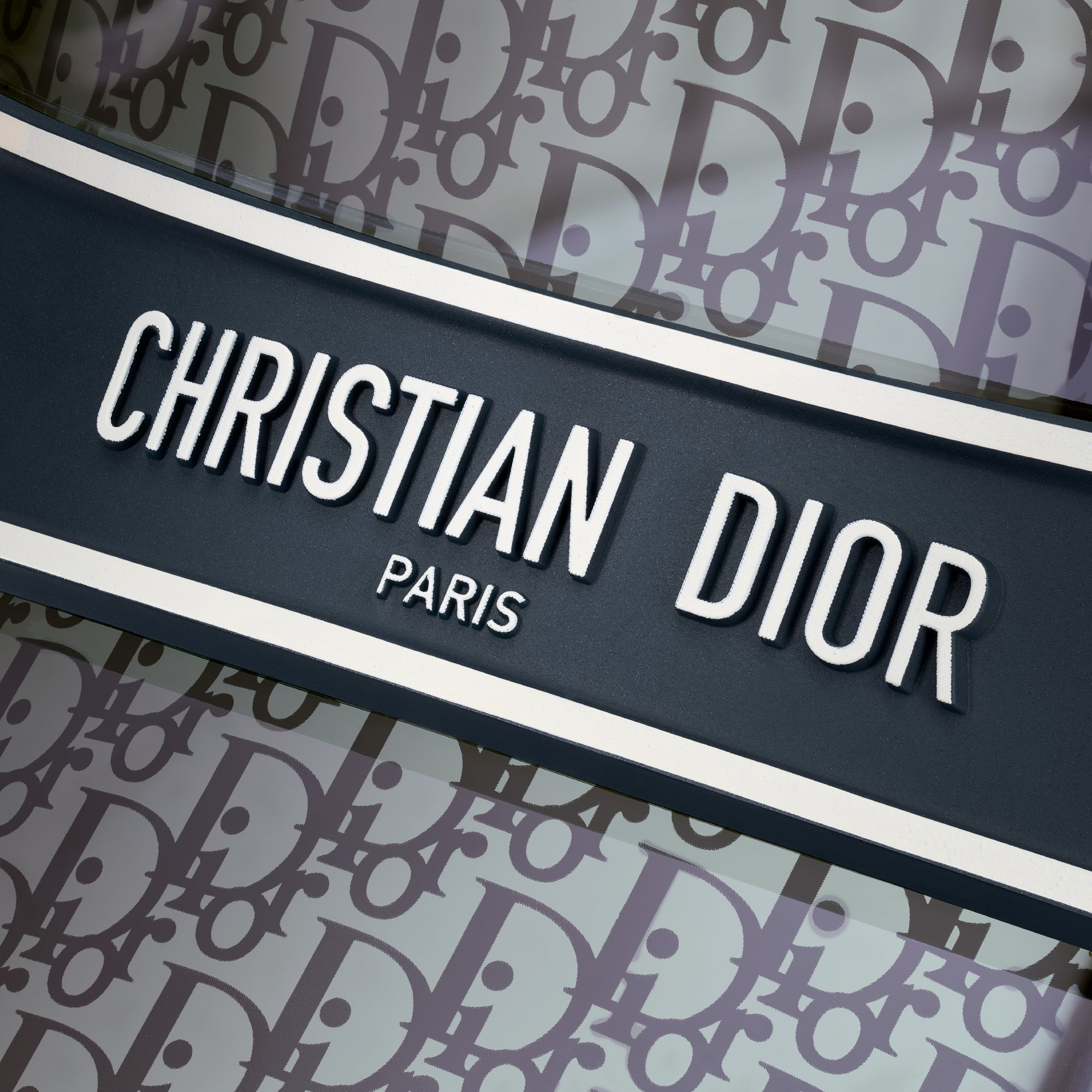 DiorClub V1U Detailed view