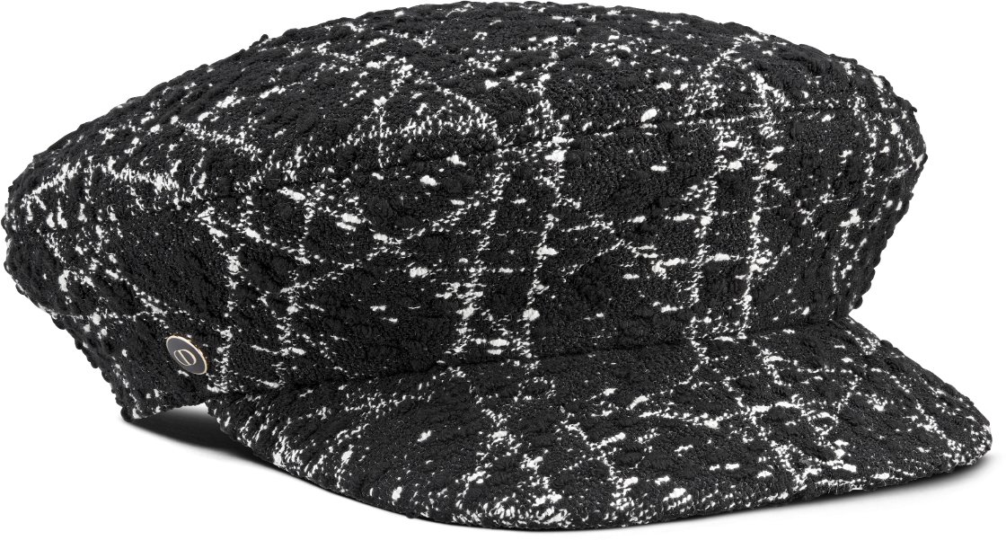 Dior Travel Cannage Cap Three quarter closed view