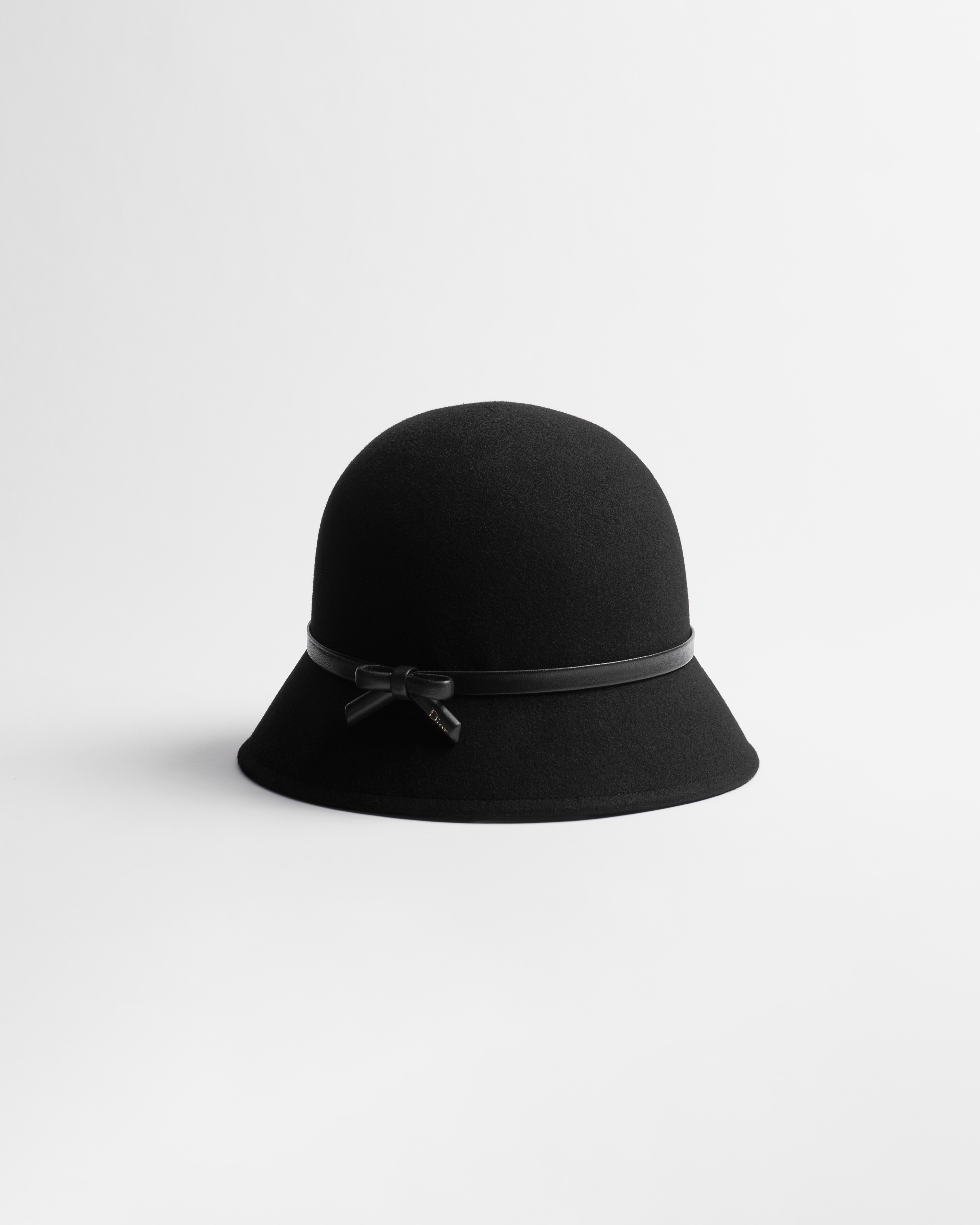 D-Tulipe Small Brim Cloche Black Rabbit Felt E03