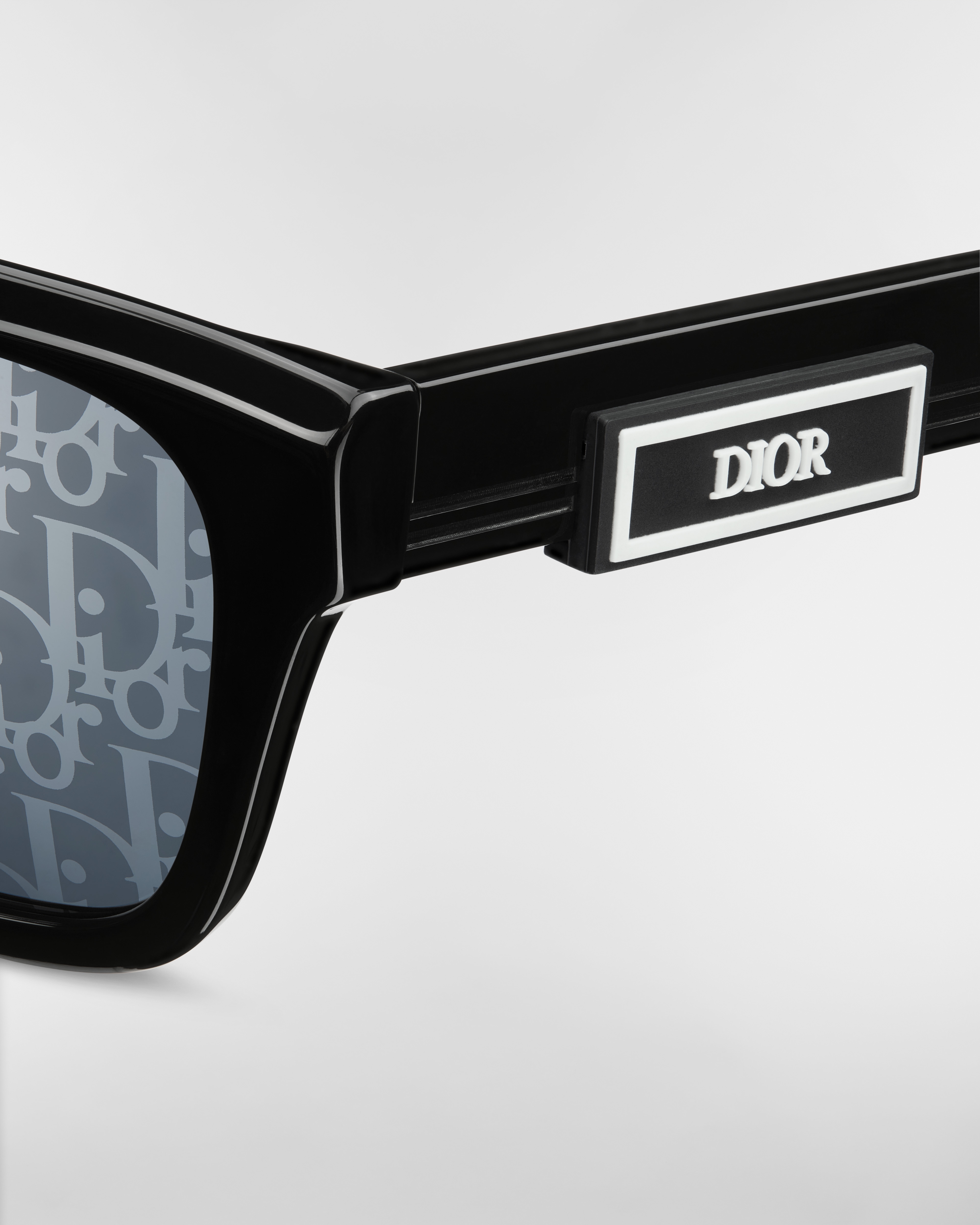 DiorB23 S1I Black Rectangular Sunglasses E09