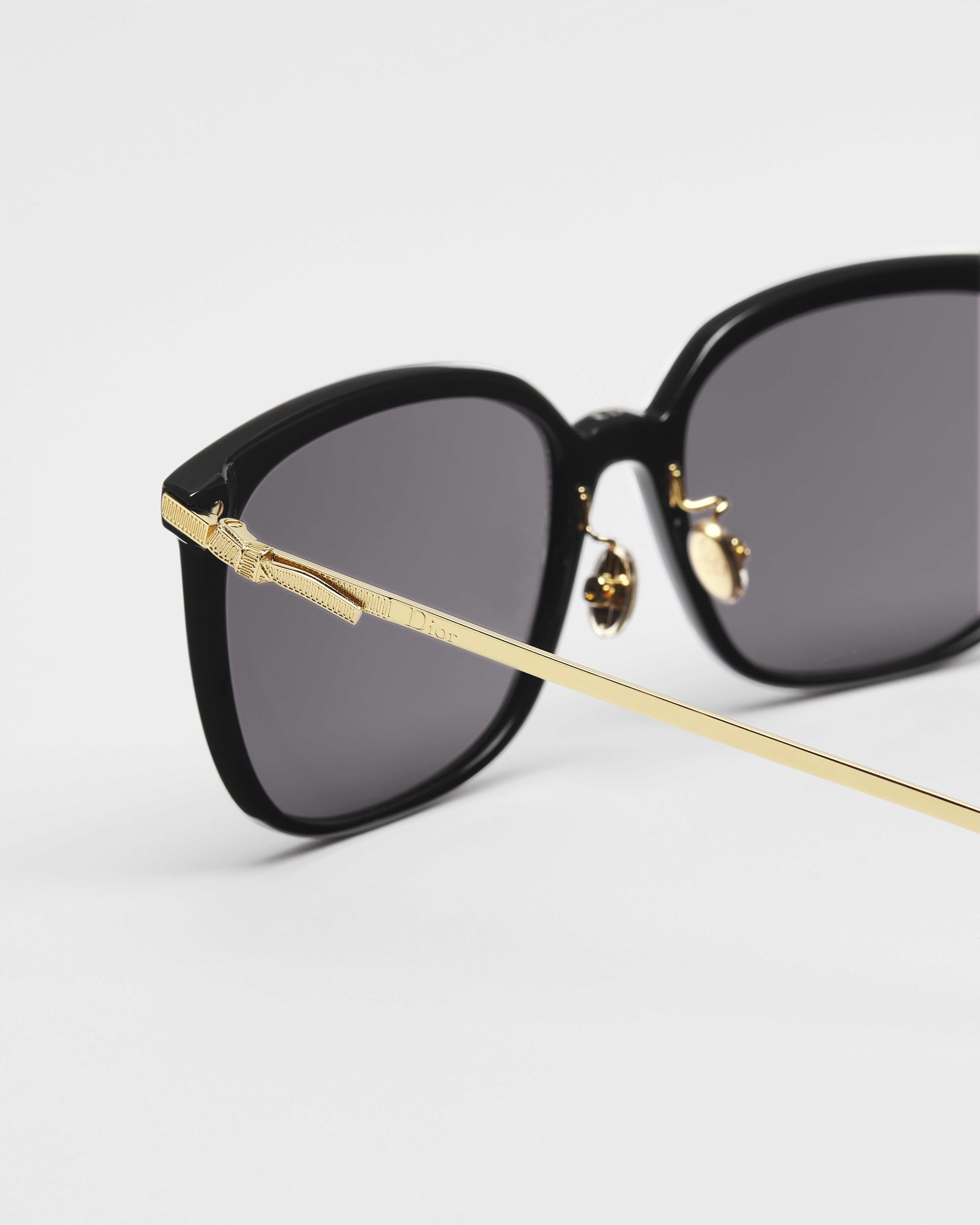 Dior Bow S1F แว่นตากันแดดทรงสี่เหลี่ยมจัตุรัสสีดํา E08