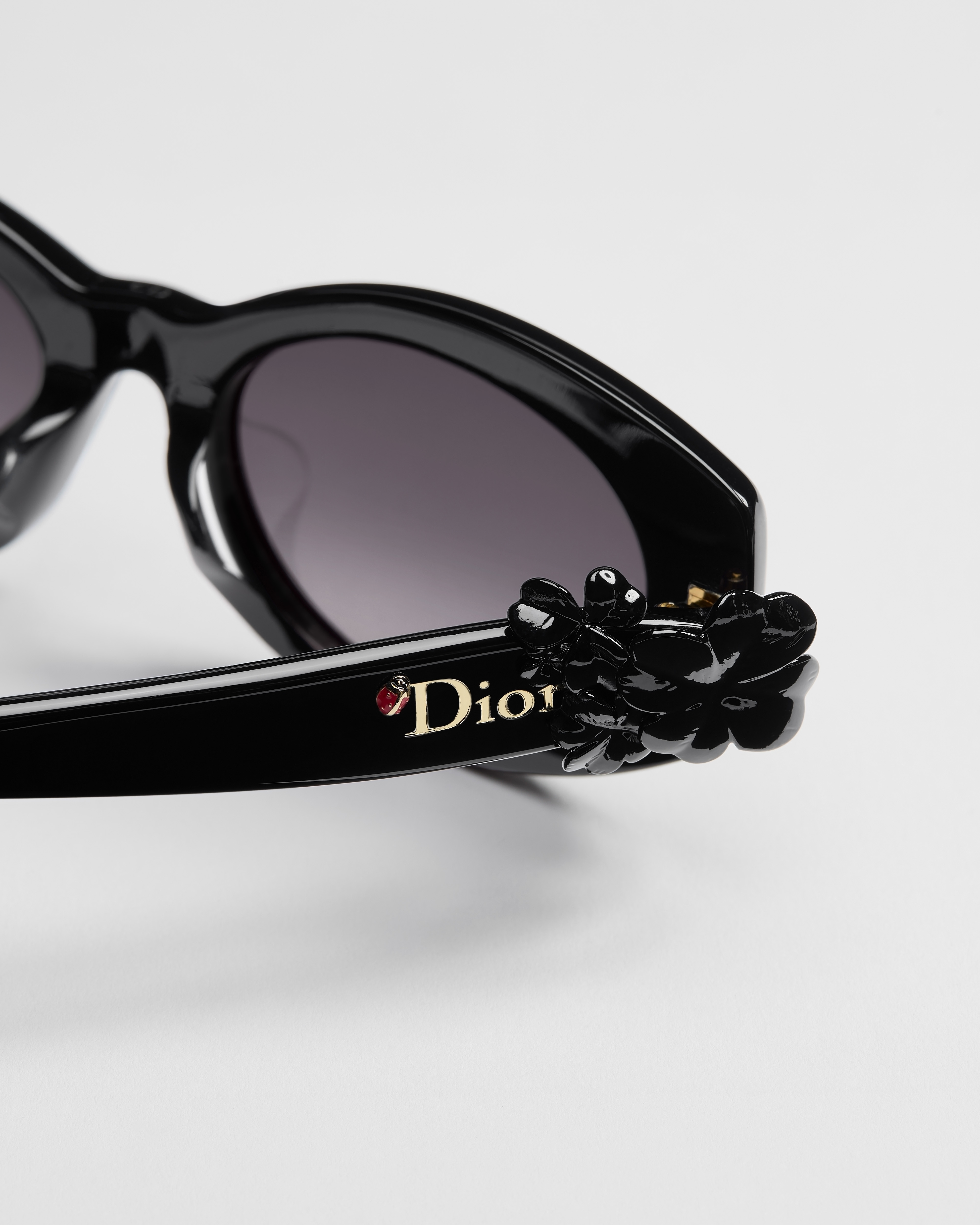 Dior Clover B1F Shiny Black Oval Sunglasses E08