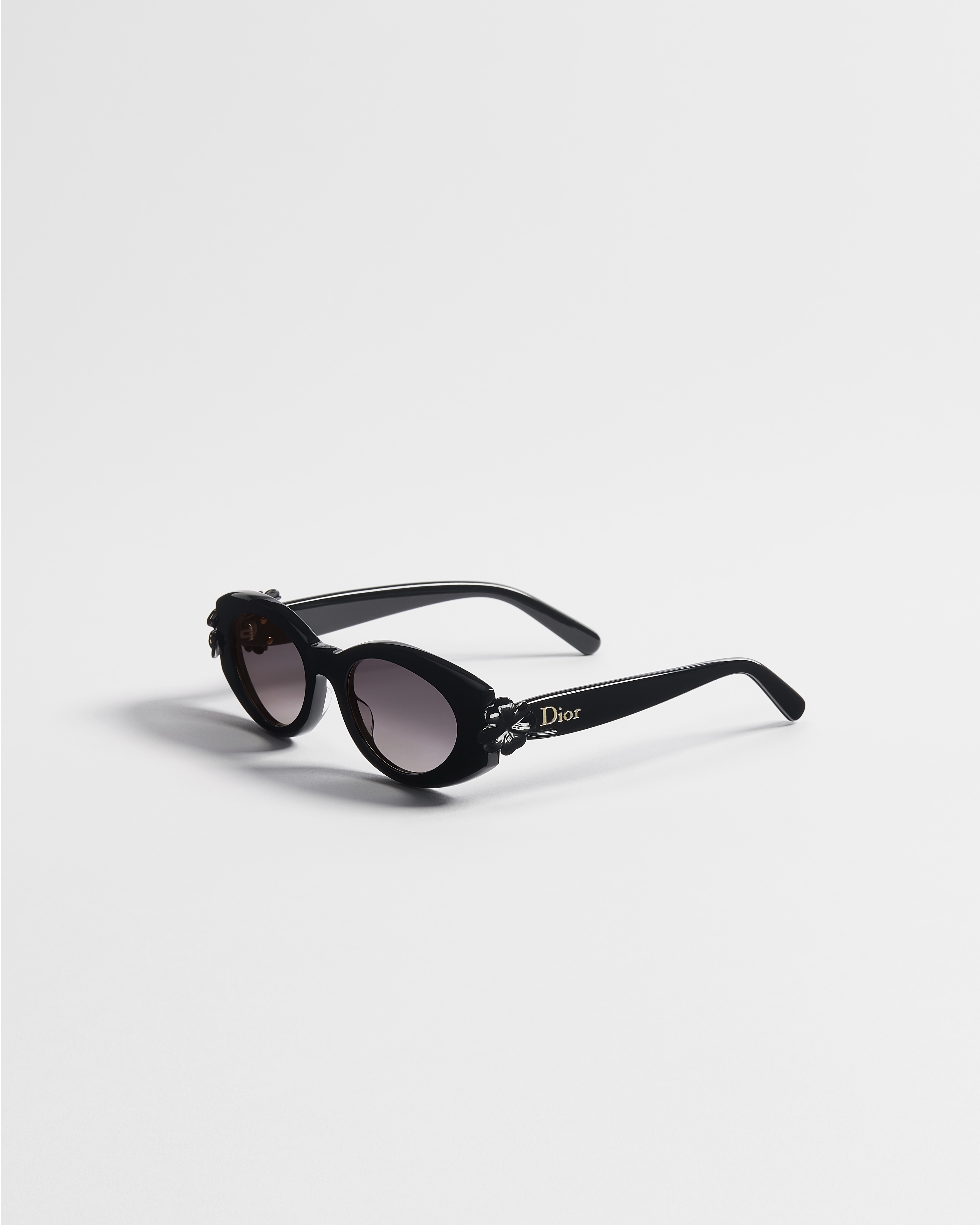 Dior Clover B1I Shiny Black Oval Sunglasses E03