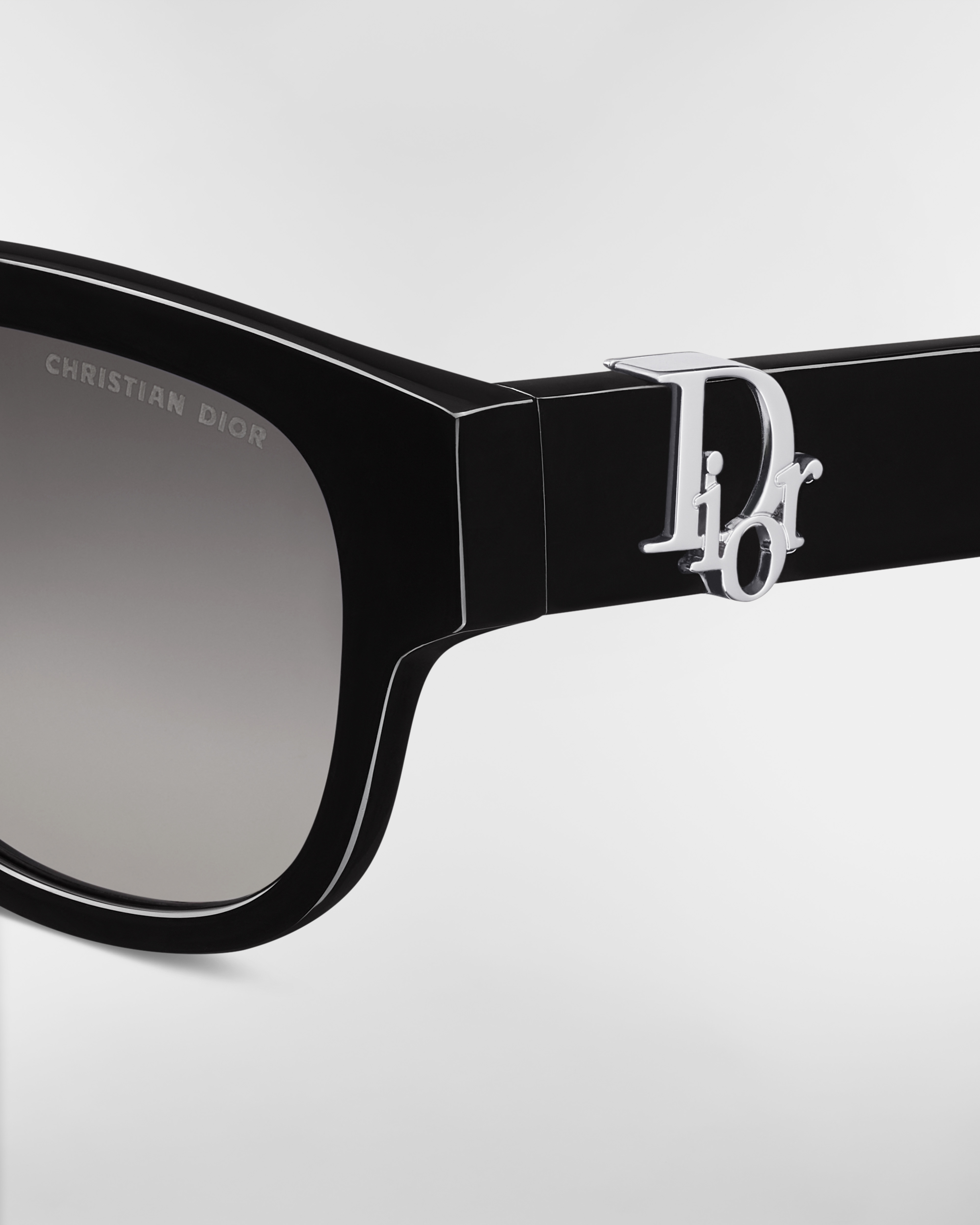 Dior Oblique S4I نظارات شمسية مربّعة باللون الأسود E09