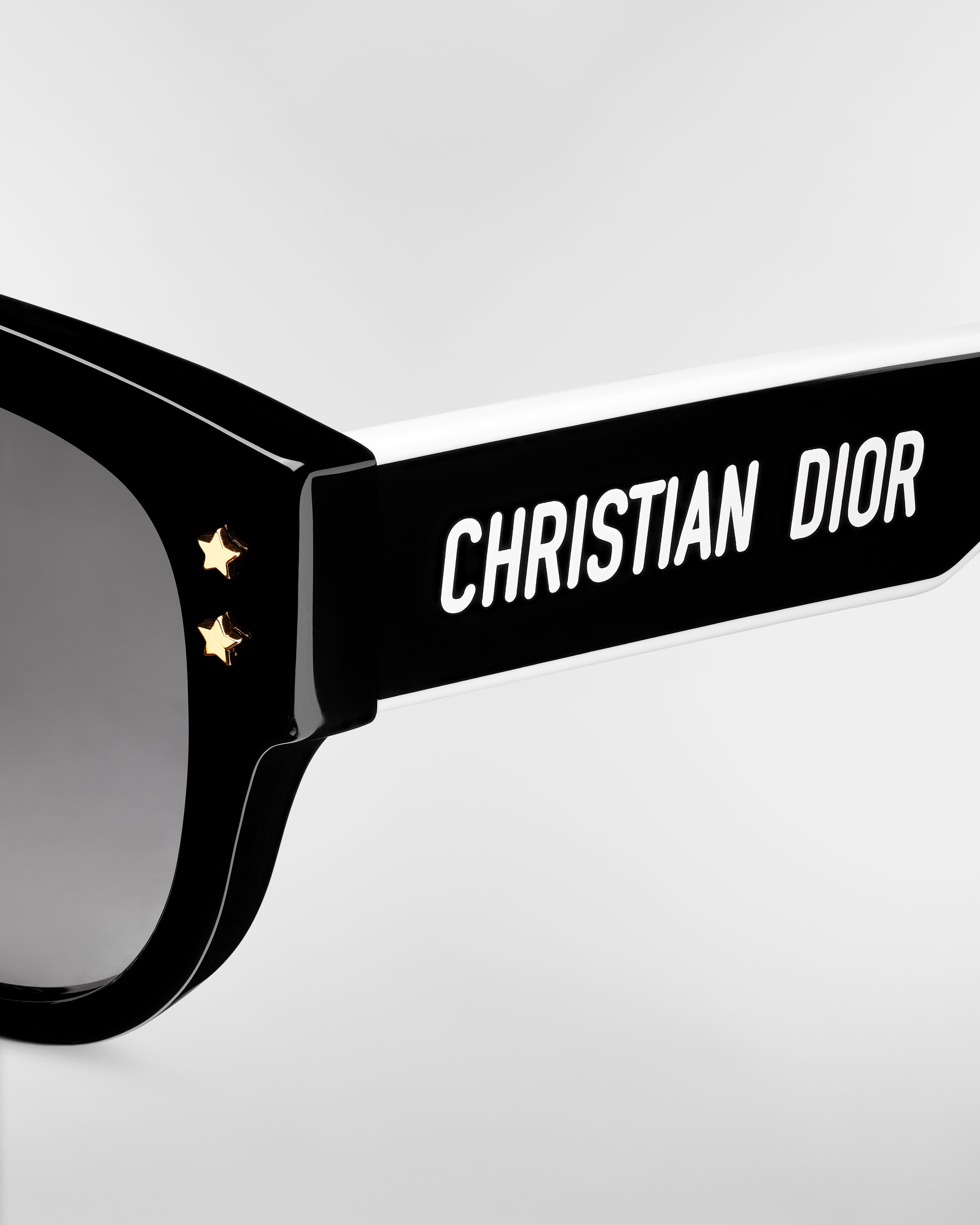 DiorPacific B2F 선글라스 블랙 버터플라이 E09