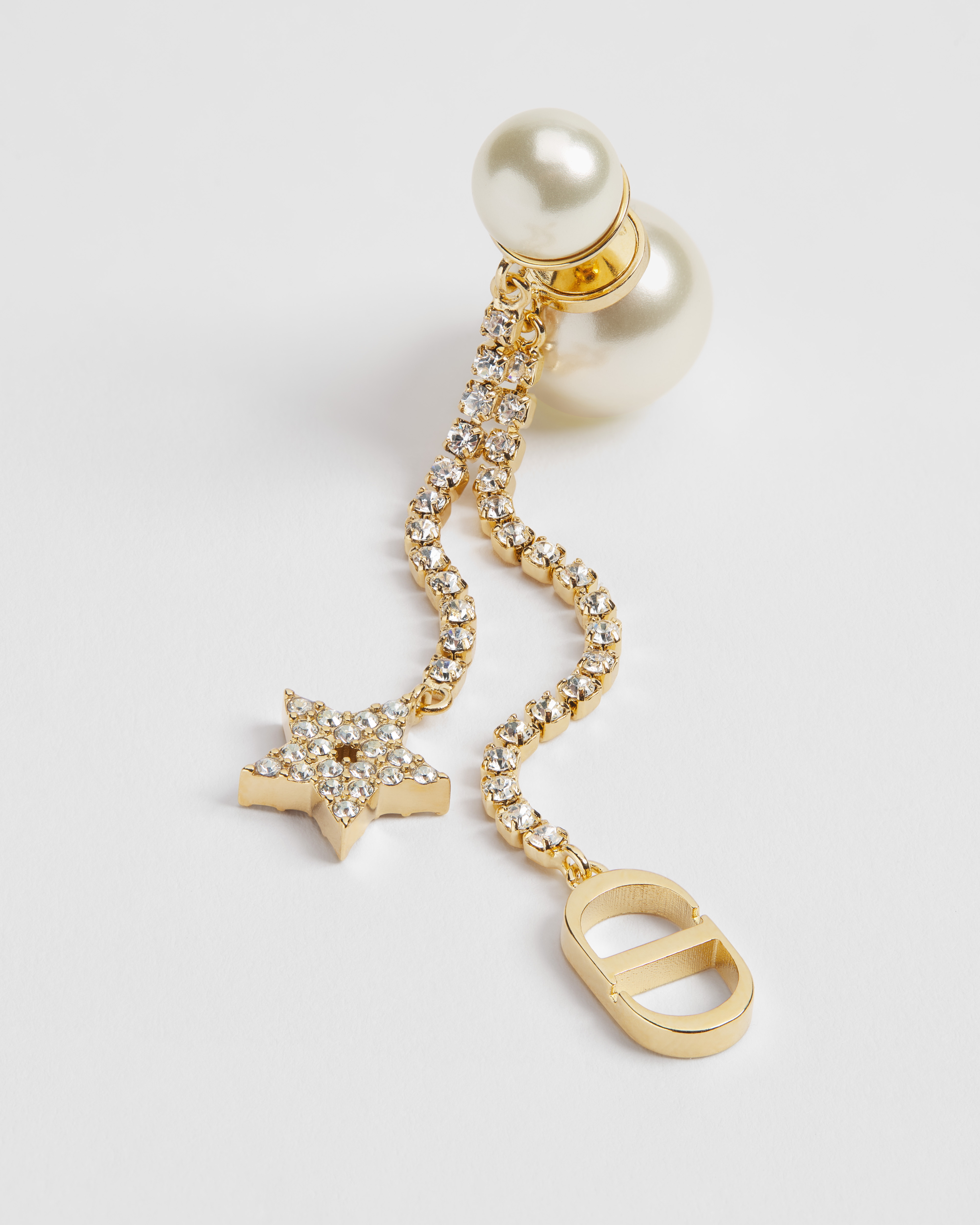 Dior Tribales 귀걸이 골드 피니시 메탈 & 화이트 레진 진주, 실버 톤 크리스탈 E09