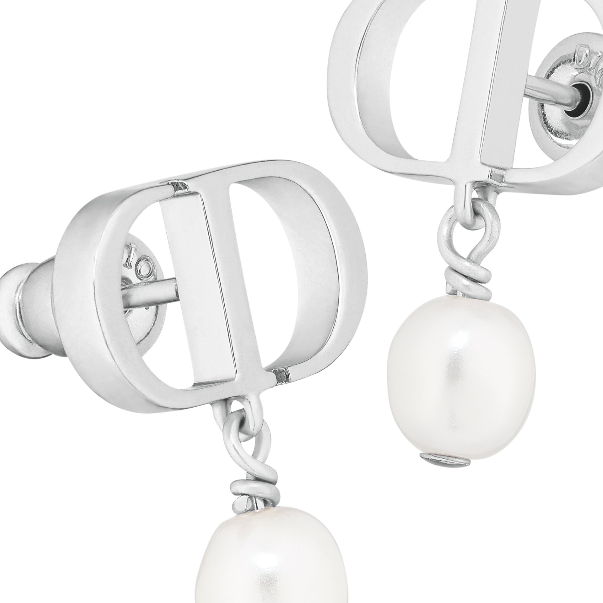 Petit CD Earrings Detailed view