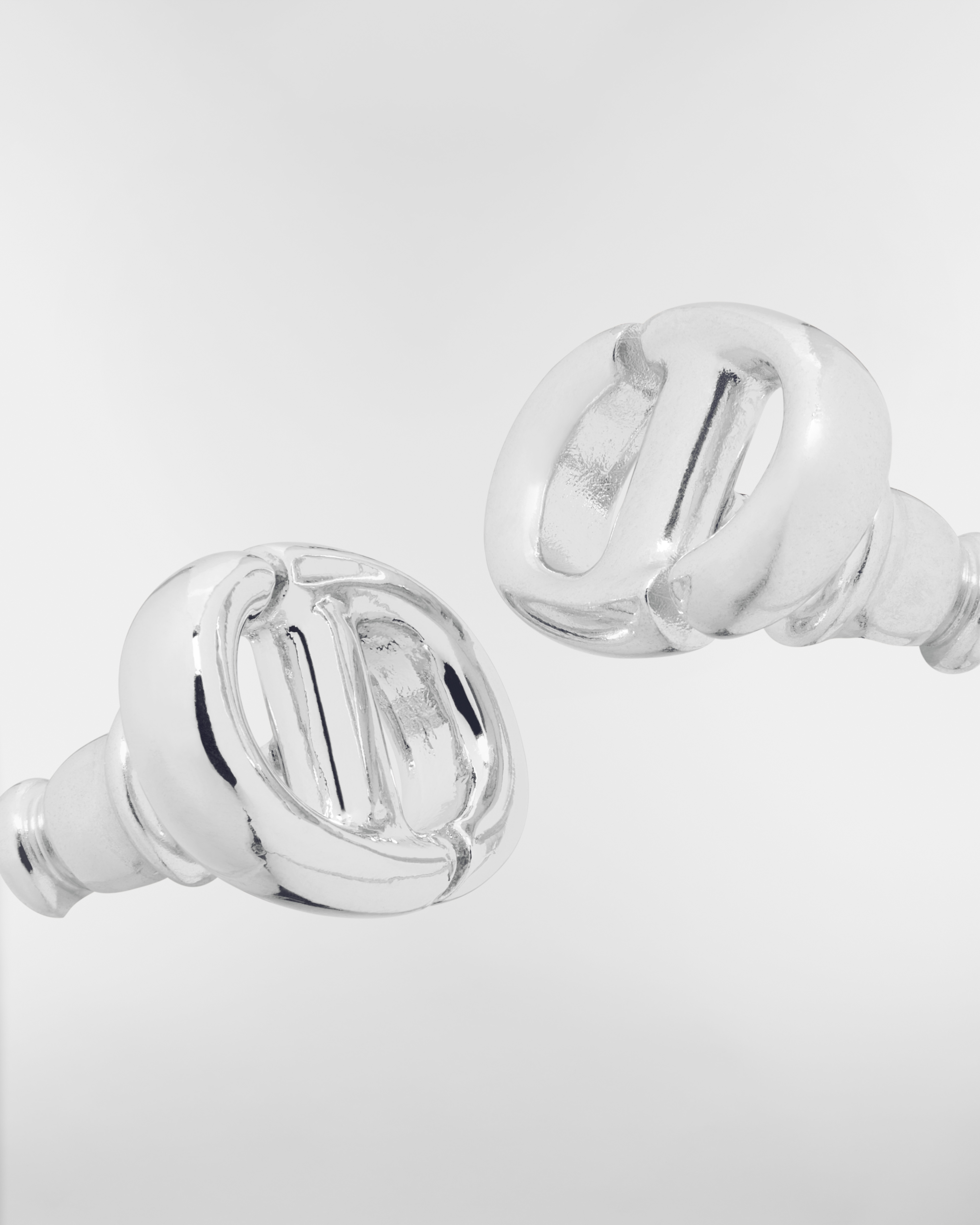 CD Navy スタッドピアス メタル E09