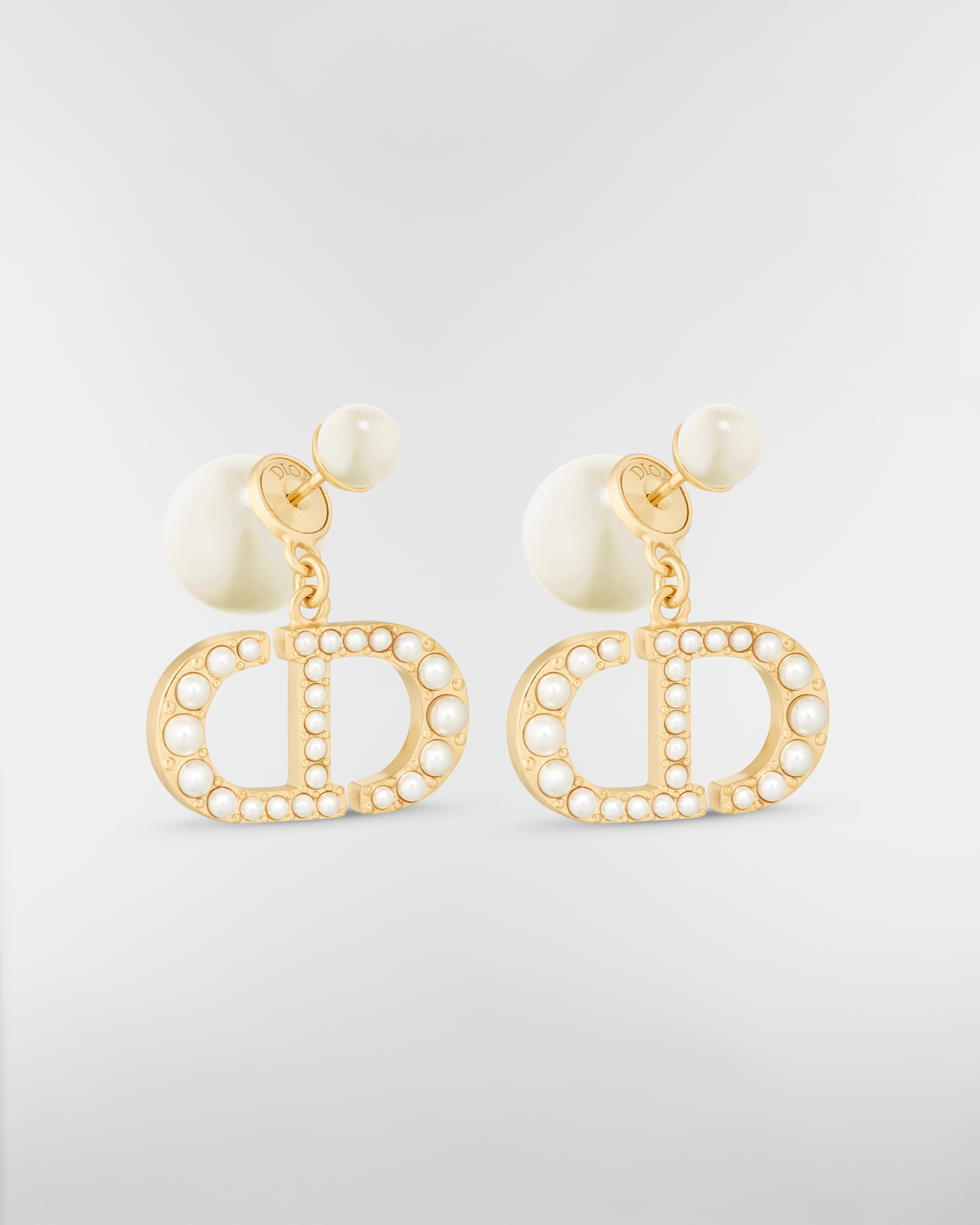 Dior Tribales 귀걸이 골드 피니시 메탈 & 화이트 레진 진주 E03