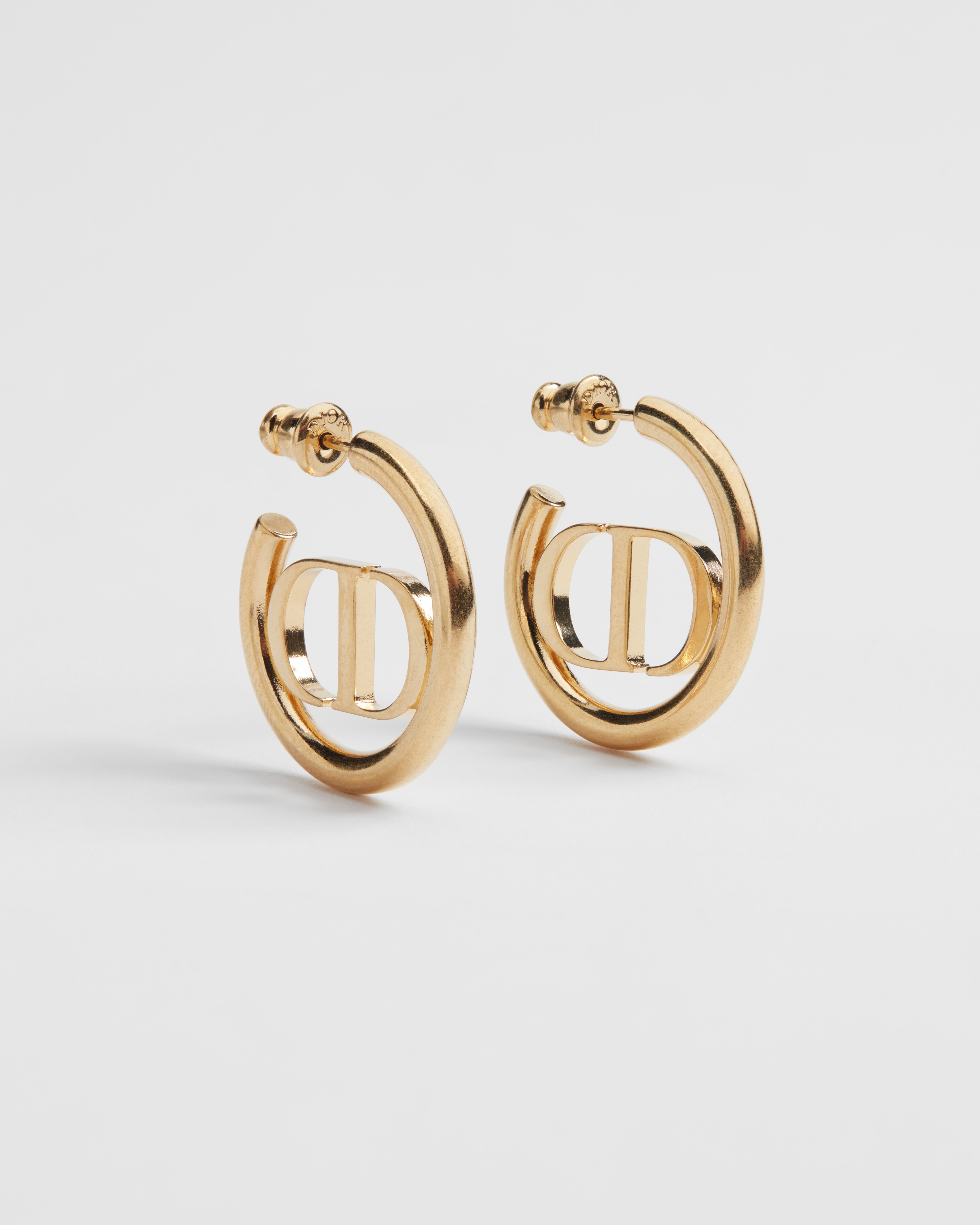 Boucles d'oreilles 30 Montaigne Métal finition dorée E01